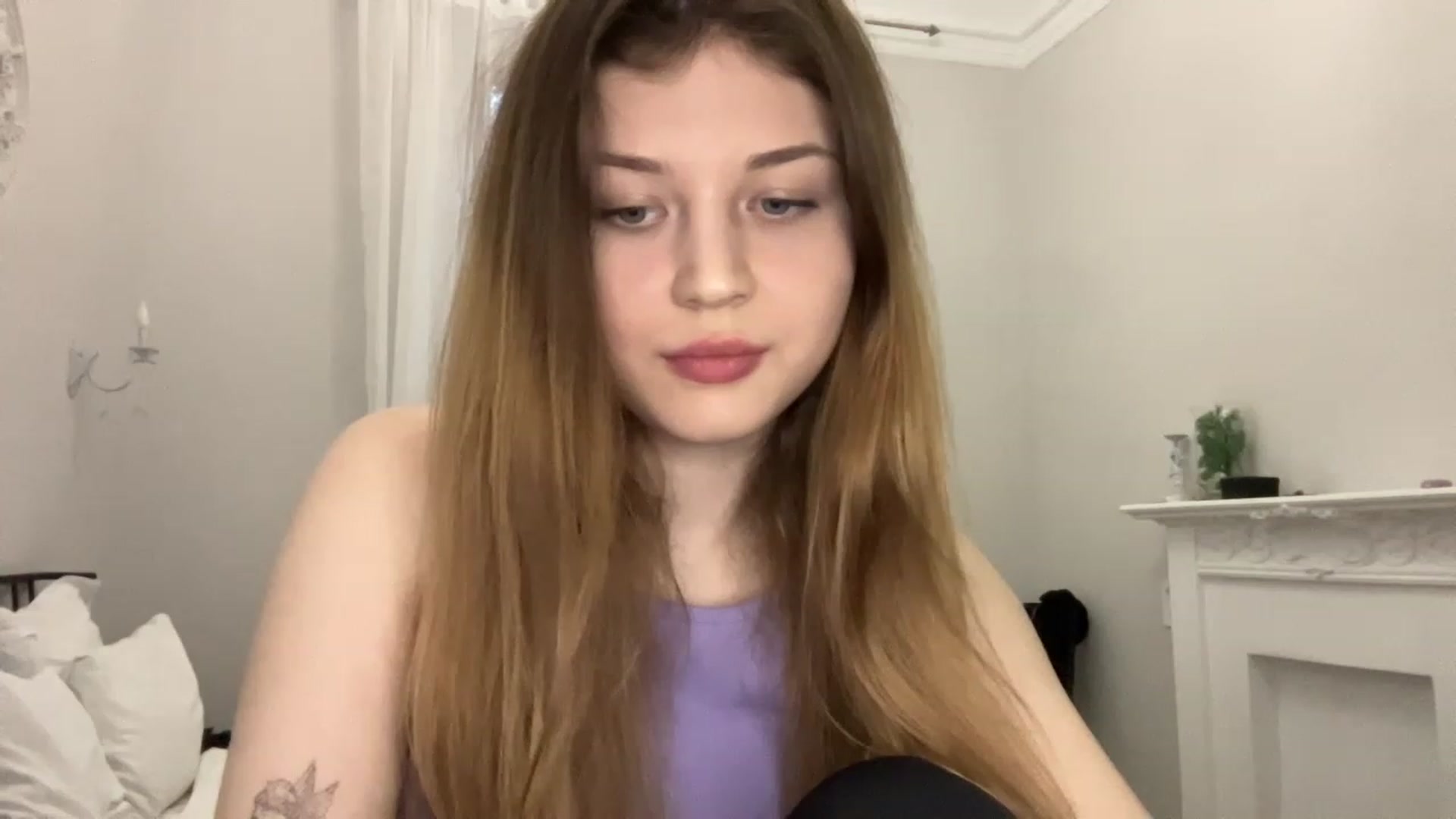 Gallery image thumbnail from Coconut_dream's myfreecams stream on, 04/22/2023, 17:09 image 5 of 20