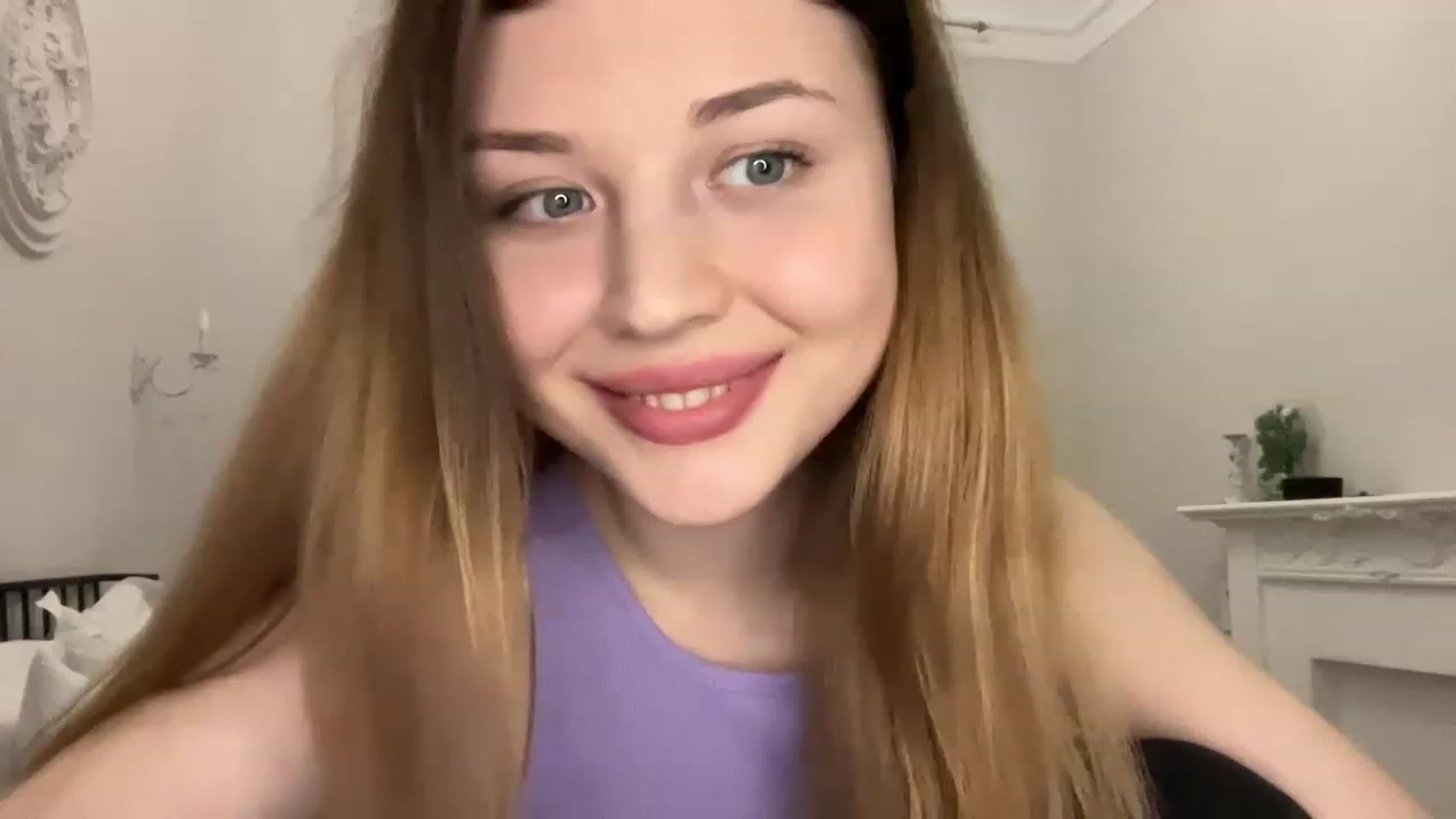 Gallery image thumbnail from Coconut_dream's myfreecams stream on, 04/22/2023, 18:10 image 5 of 20