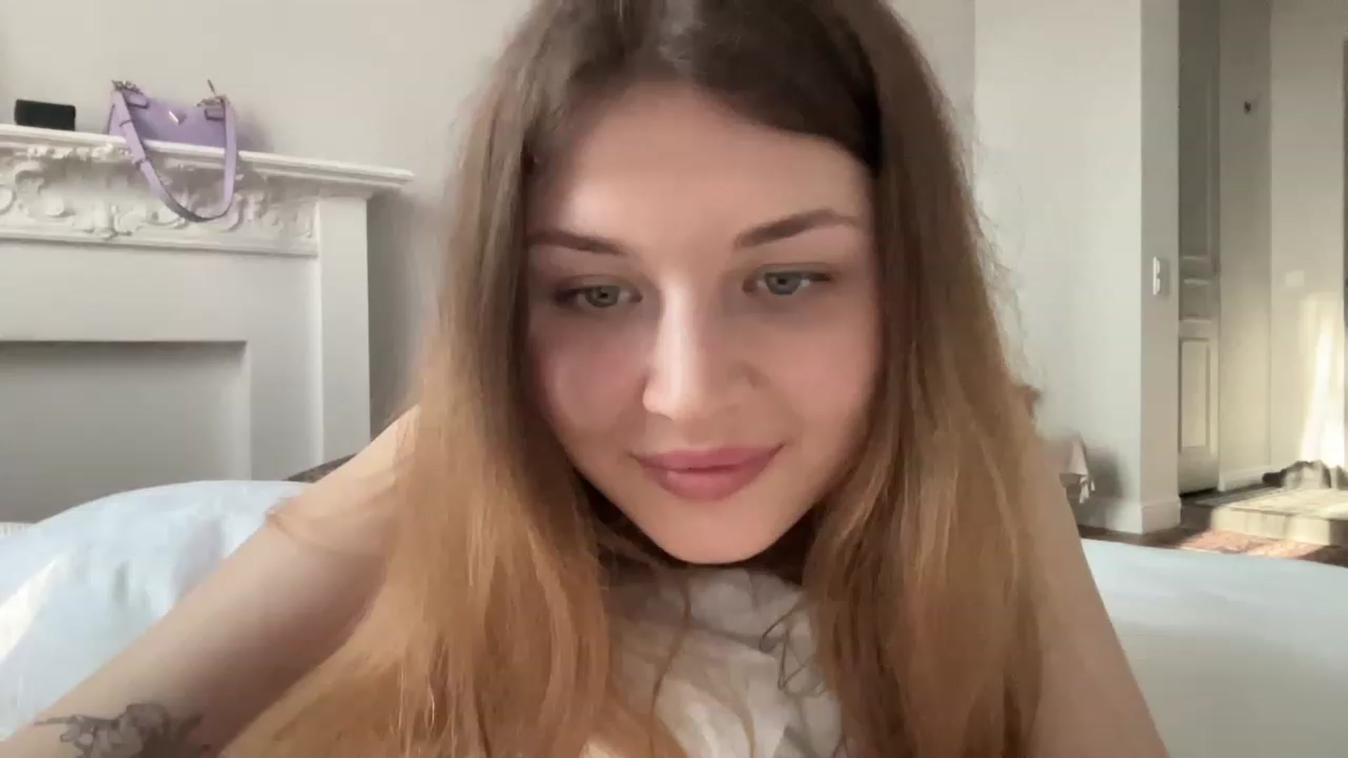 Gallery image thumbnail from Coconut_dream's myfreecams stream on, 04/23/2023, 15:49 image 7 of 20