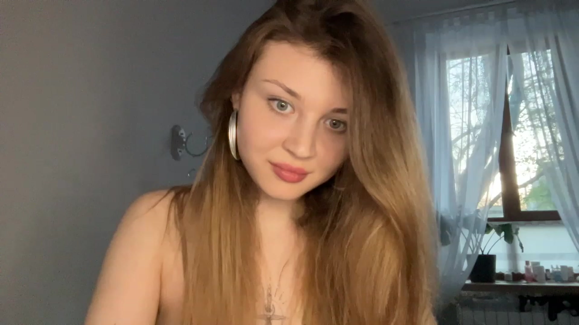 Gallery image thumbnail from Coconut_dream's myfreecams stream on, 04/24/2023, 16:58 image 18 of 20