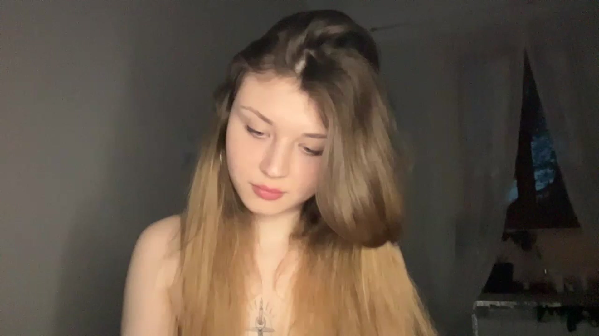 Gallery image thumbnail from Coconut_dream's myfreecams stream on, 04/24/2023, 17:52 image 7 of 20