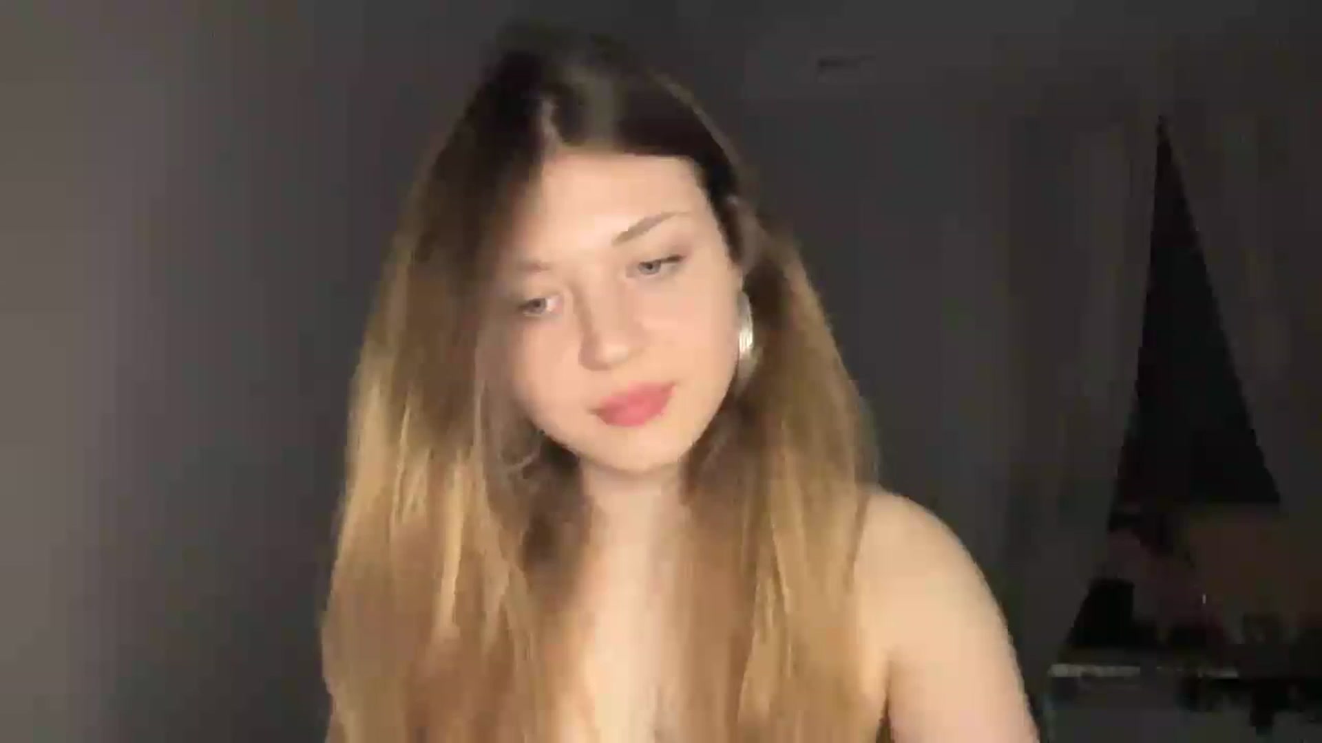 Gallery image thumbnail from Coconut_dream's myfreecams stream on, 04/24/2023, 17:52 image 19 of 20