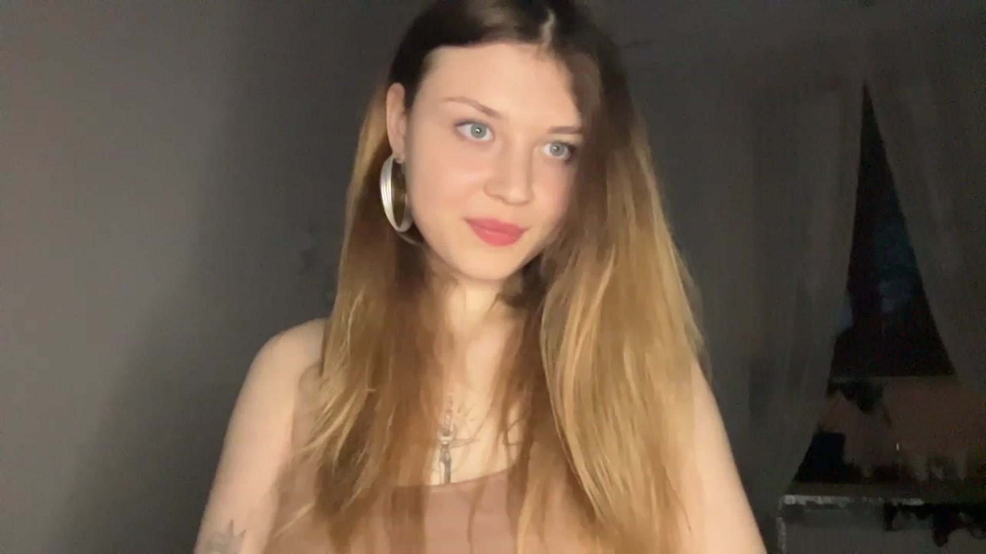 Gallery image thumbnail from Coconut_dream's myfreecams stream on, 04/24/2023, 17:52 image 14 of 20