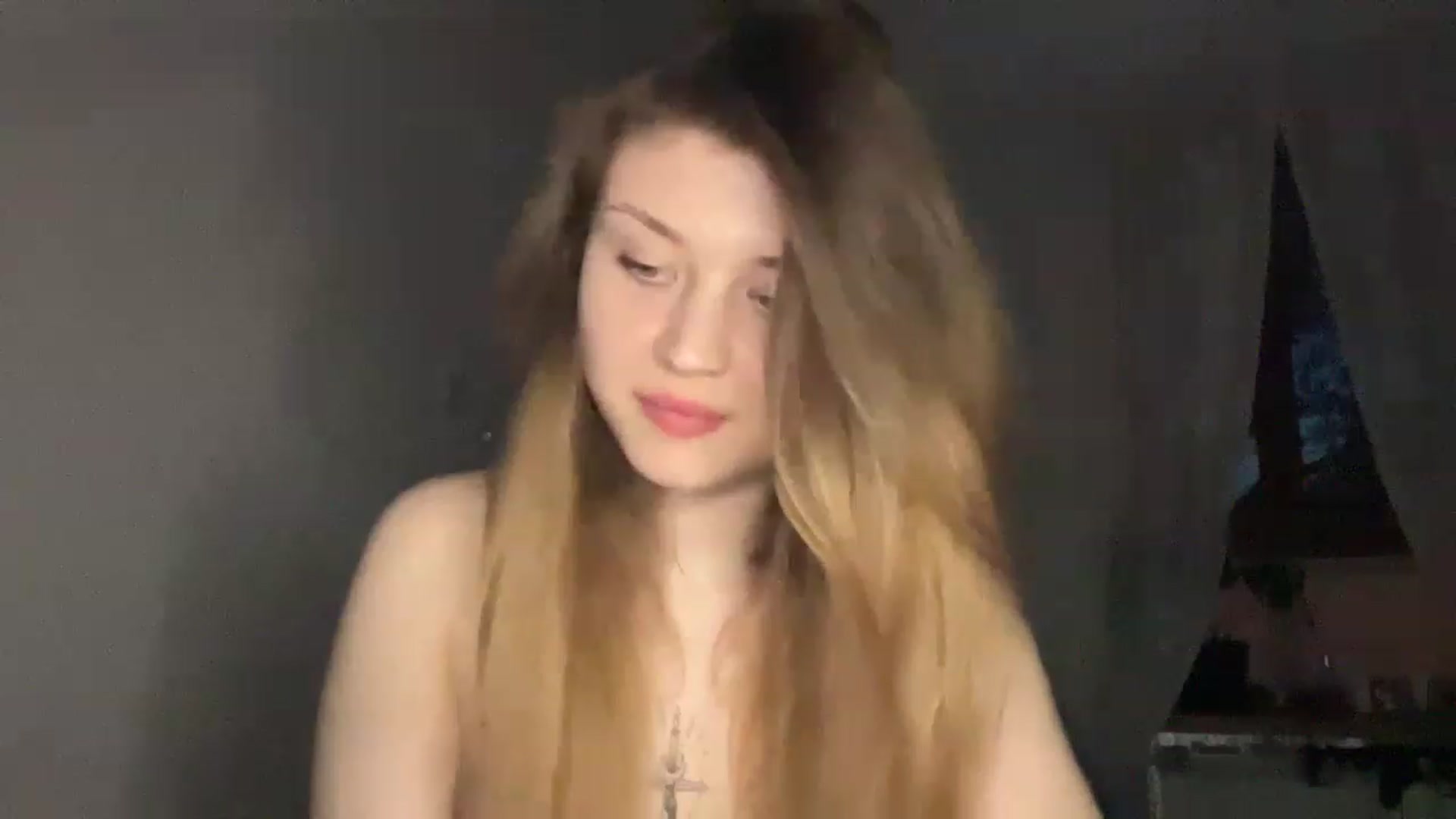 Gallery image thumbnail from Coconut_dream's myfreecams stream on, 04/24/2023, 17:52 image 9 of 20