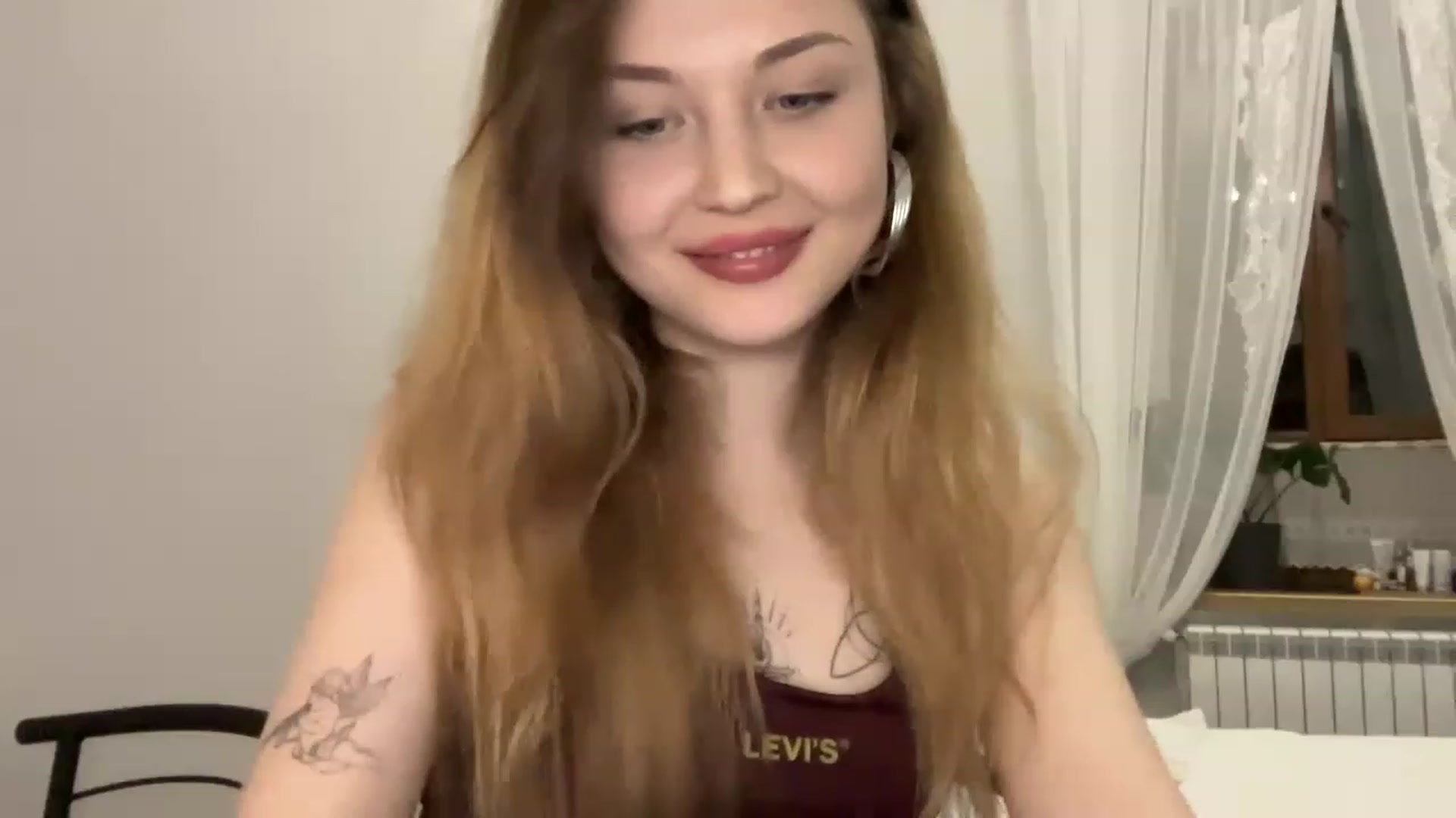 Gallery image thumbnail from Coconut_dream's myfreecams stream on, 04/28/2023, 18:59 image 10 of 20