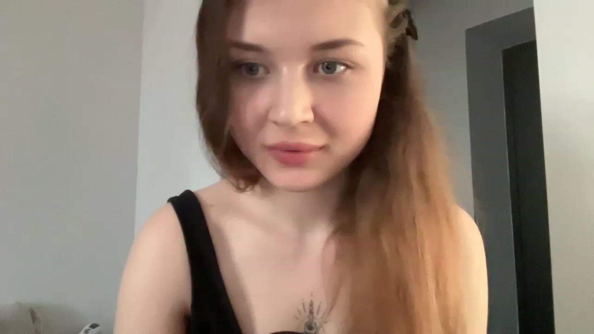 Gallery image thumbnail from Coconut_dream's myfreecams stream on, 05/01/2023, 16:29 image 6 of 20
