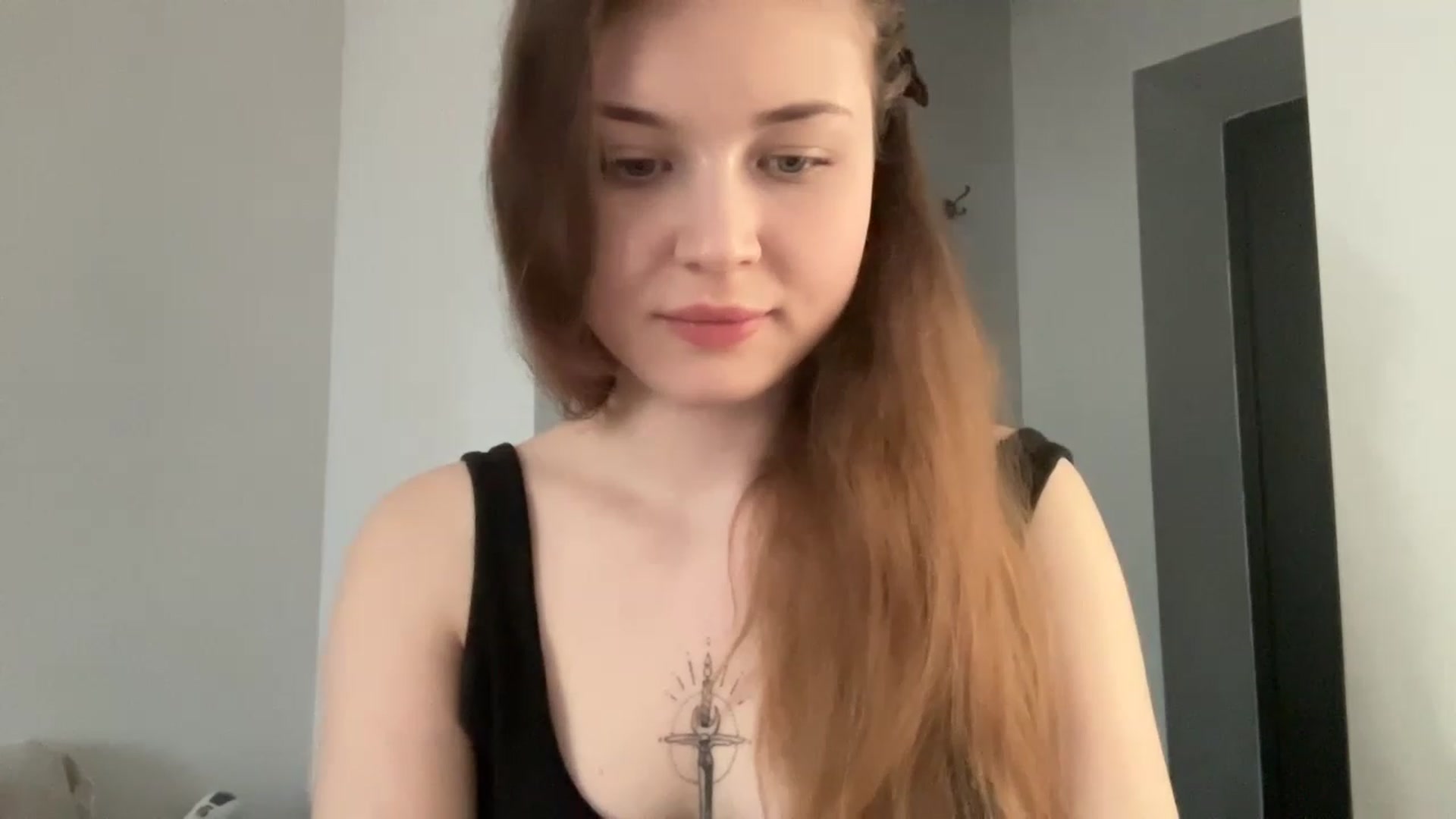 Gallery image thumbnail from Coconut_dream's myfreecams stream on, 05/01/2023, 16:29 image 4 of 20