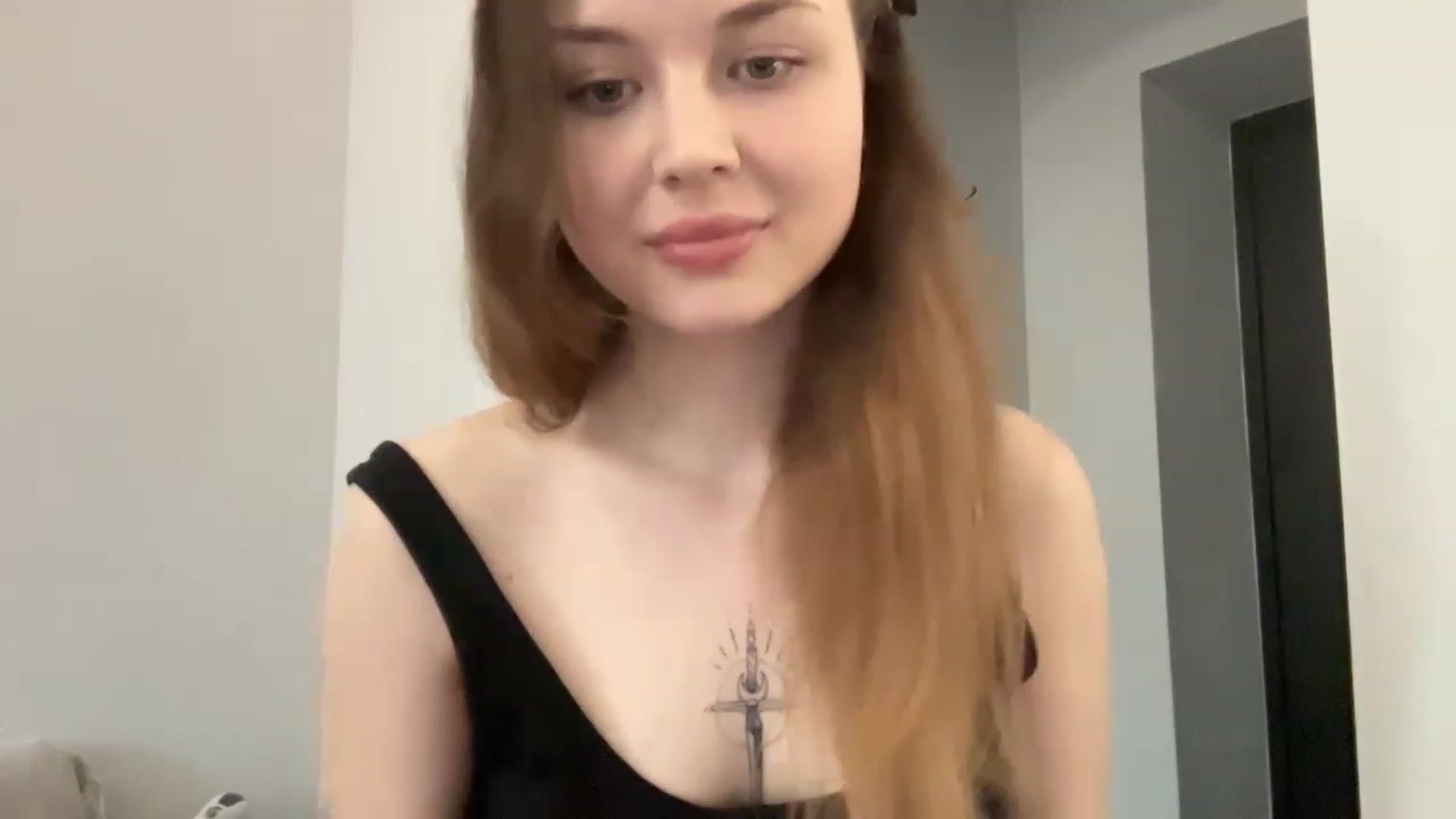 Gallery image thumbnail from Coconut_dream's myfreecams stream on, 05/01/2023, 16:29 image 7 of 20
