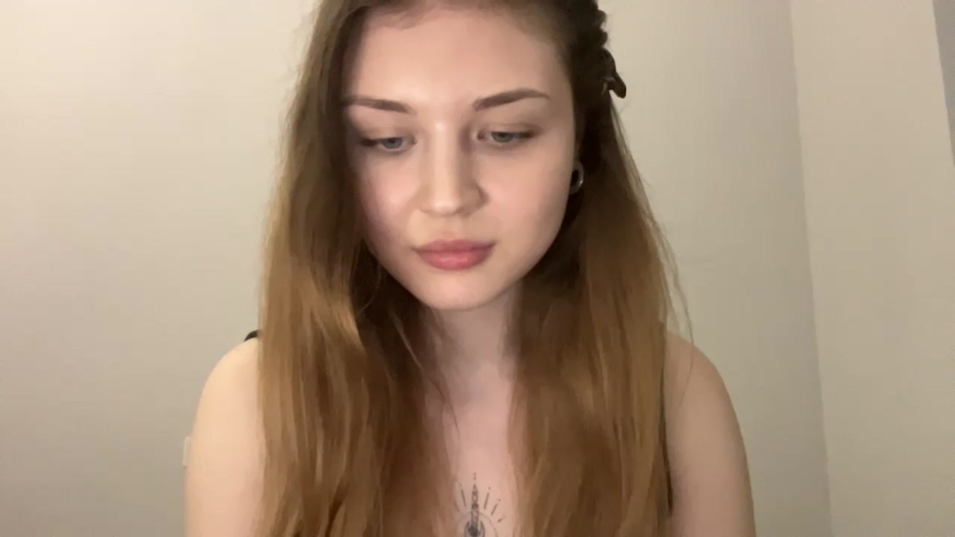 Gallery image thumbnail from Coconut_dream's myfreecams stream on, 05/01/2023, 18:18 image 1 of 20