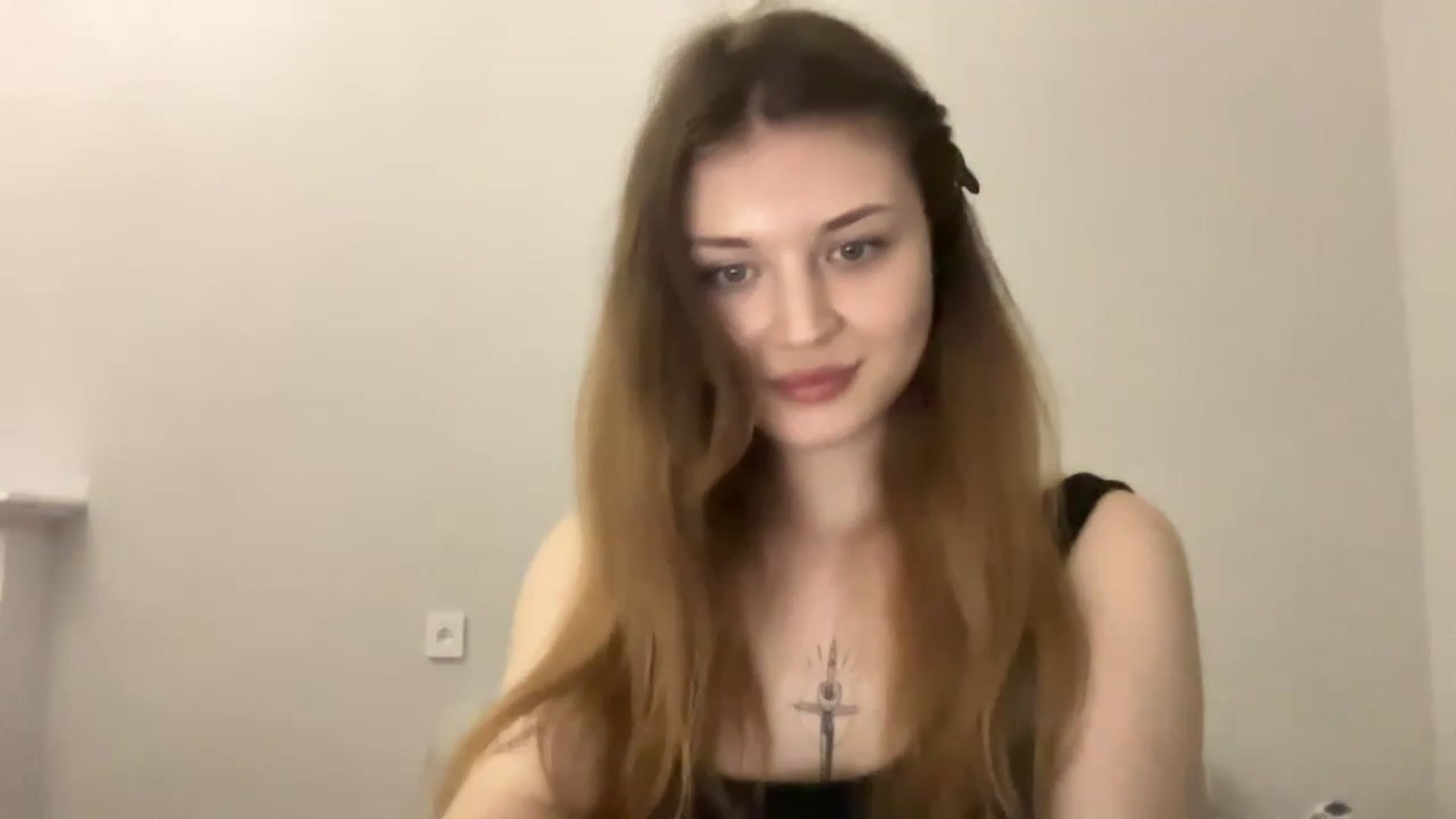 Gallery image thumbnail from Coconut_dream's myfreecams stream on, 05/01/2023, 18:18 image 19 of 20