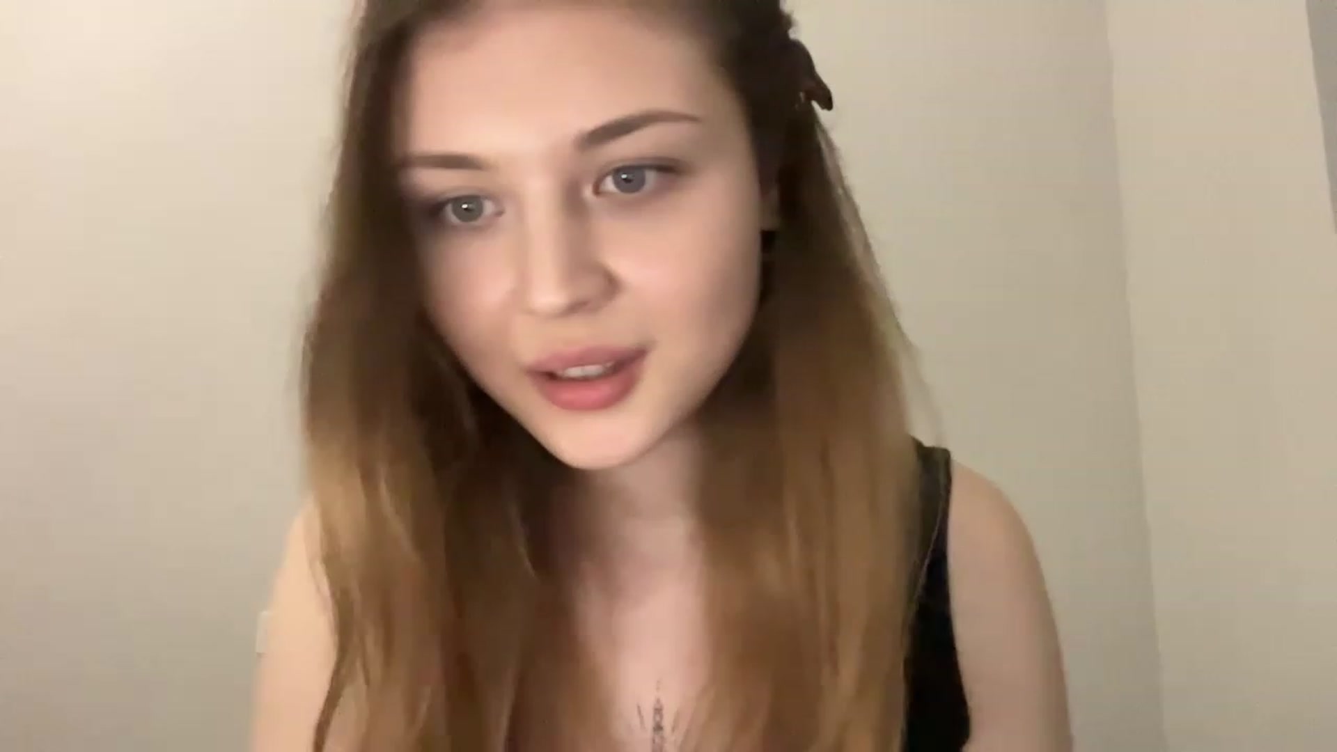 Gallery image thumbnail from Coconut_dream's myfreecams stream on, 05/01/2023, 18:18 image 4 of 20