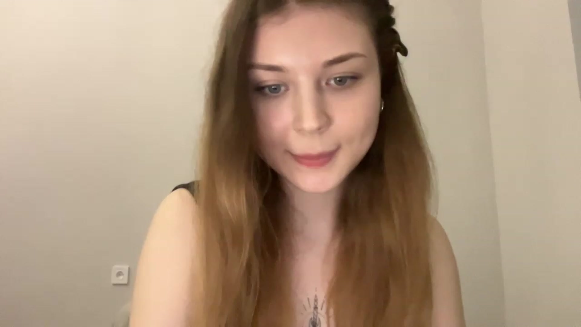 Gallery image thumbnail from Coconut_dream's myfreecams stream on, 05/01/2023, 18:18 image 10 of 20