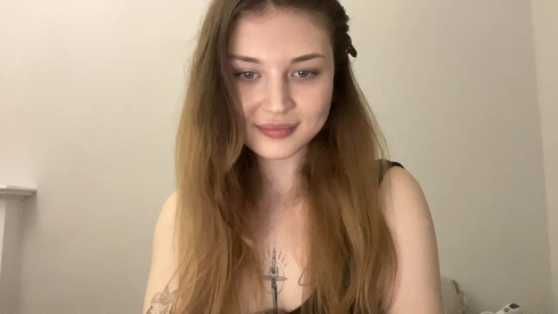 Gallery image thumbnail from Coconut_dream's myfreecams stream on, 05/01/2023, 18:18 image 20 of 20