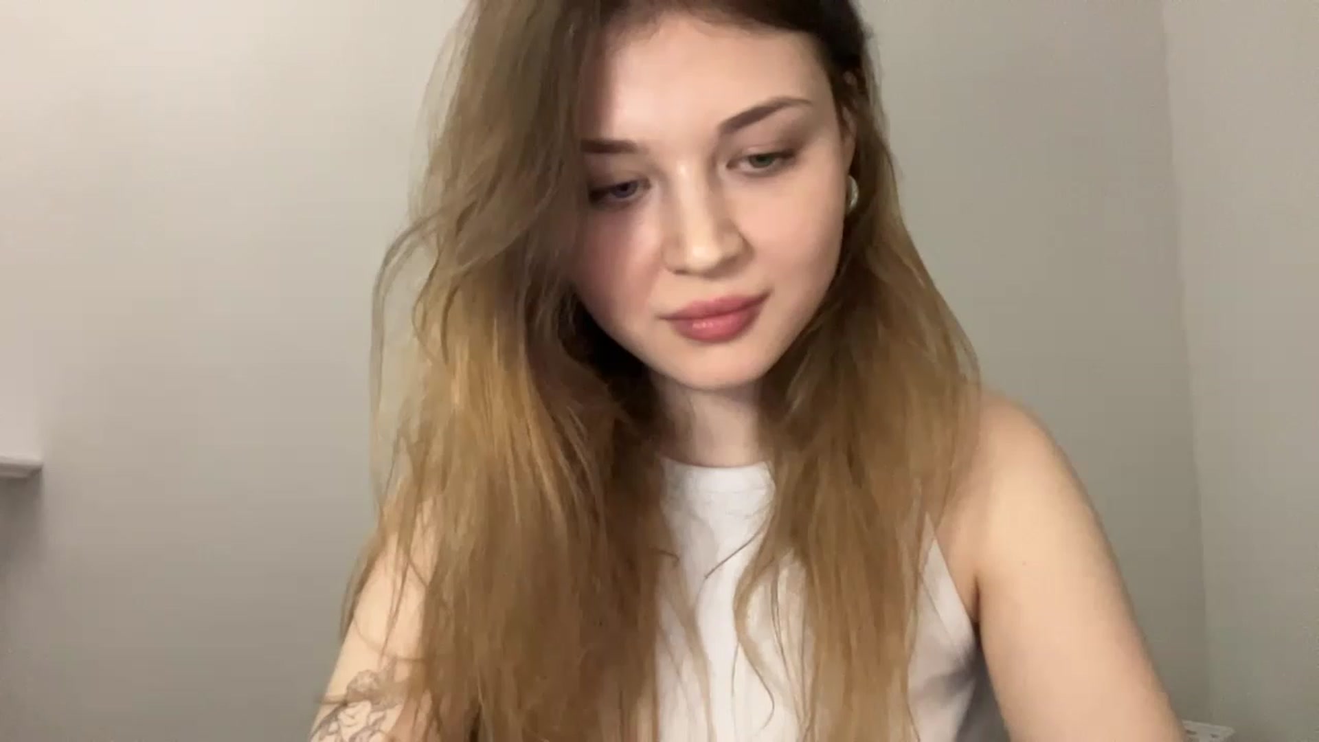 Gallery image thumbnail from Coconut_dream's myfreecams stream on, 05/03/2023, 19:04 image 1 of 20
