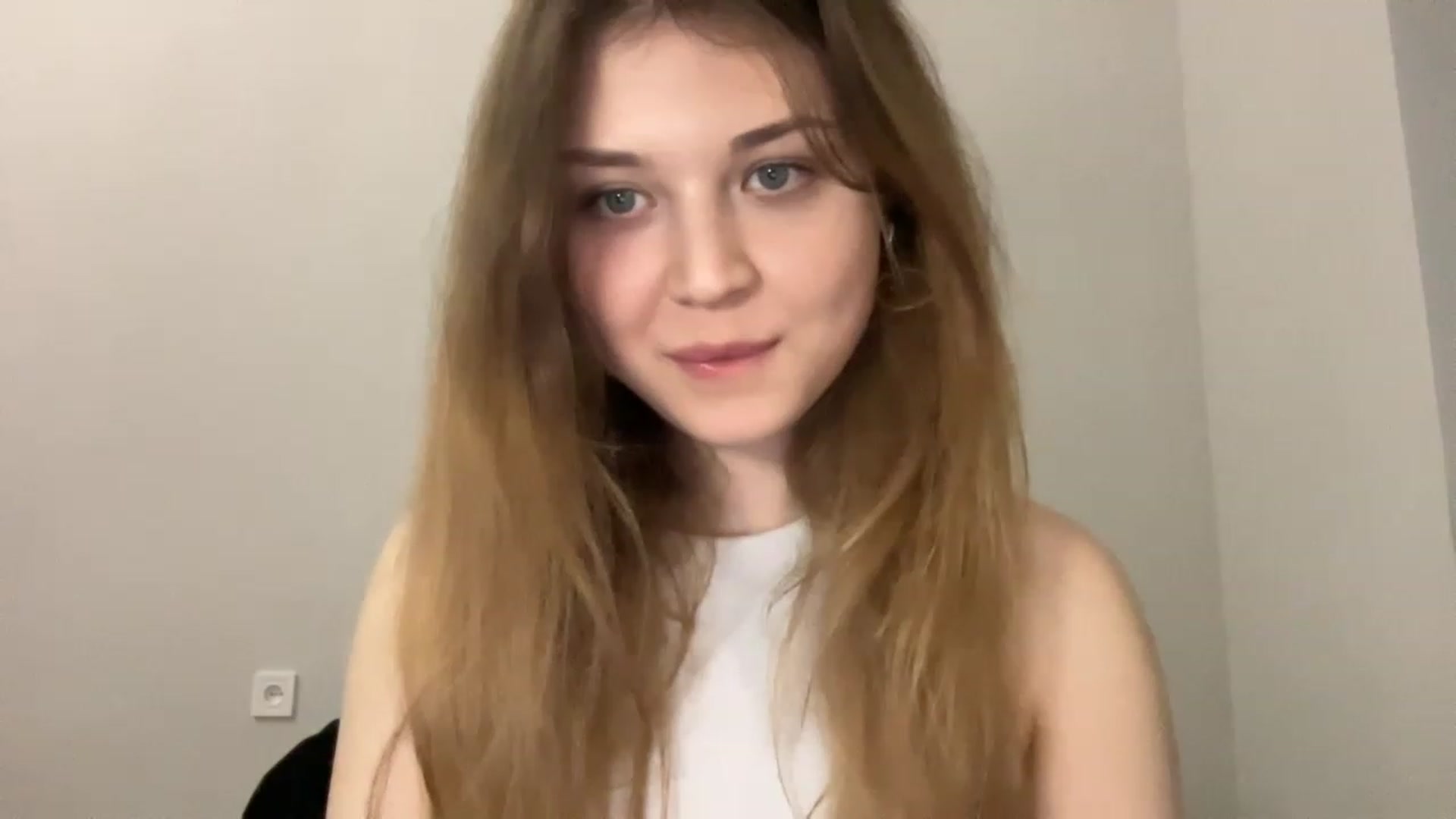 Gallery image thumbnail from Coconut_dream's myfreecams stream on, 05/03/2023, 21:36 image 12 of 20