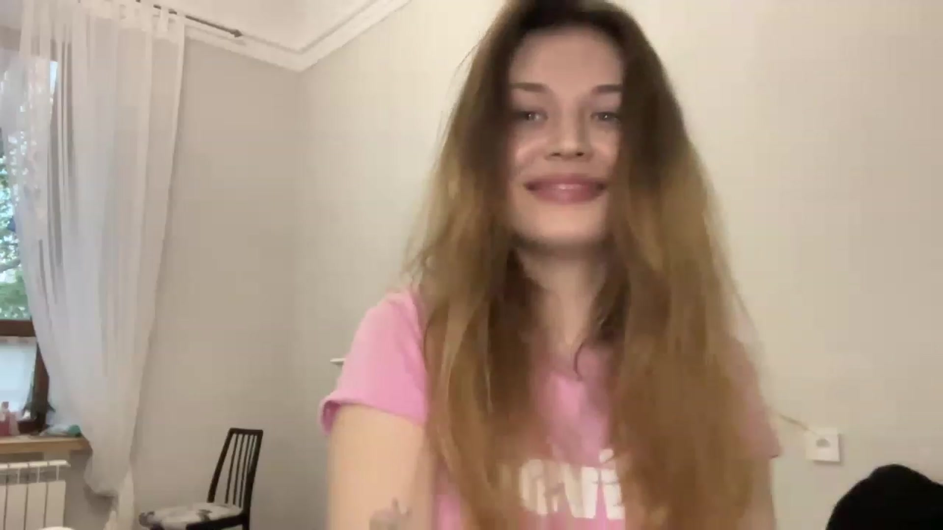 Gallery image thumbnail from Coconut_dream's myfreecams stream on, 05/04/2023, 16:29 image 19 of 20