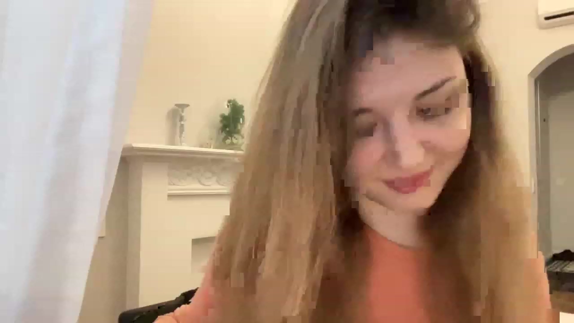 Gallery image thumbnail from Coconut_dream's myfreecams stream on, 05/05/2023, 17:00 image 13 of 20