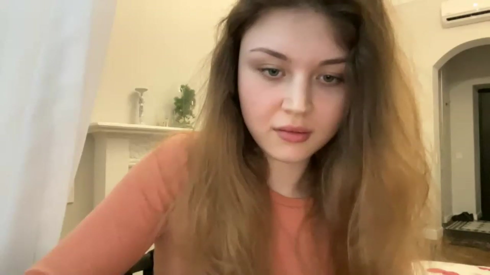 Gallery image thumbnail from Coconut_dream's myfreecams stream on, 05/05/2023, 17:00 image 16 of 20