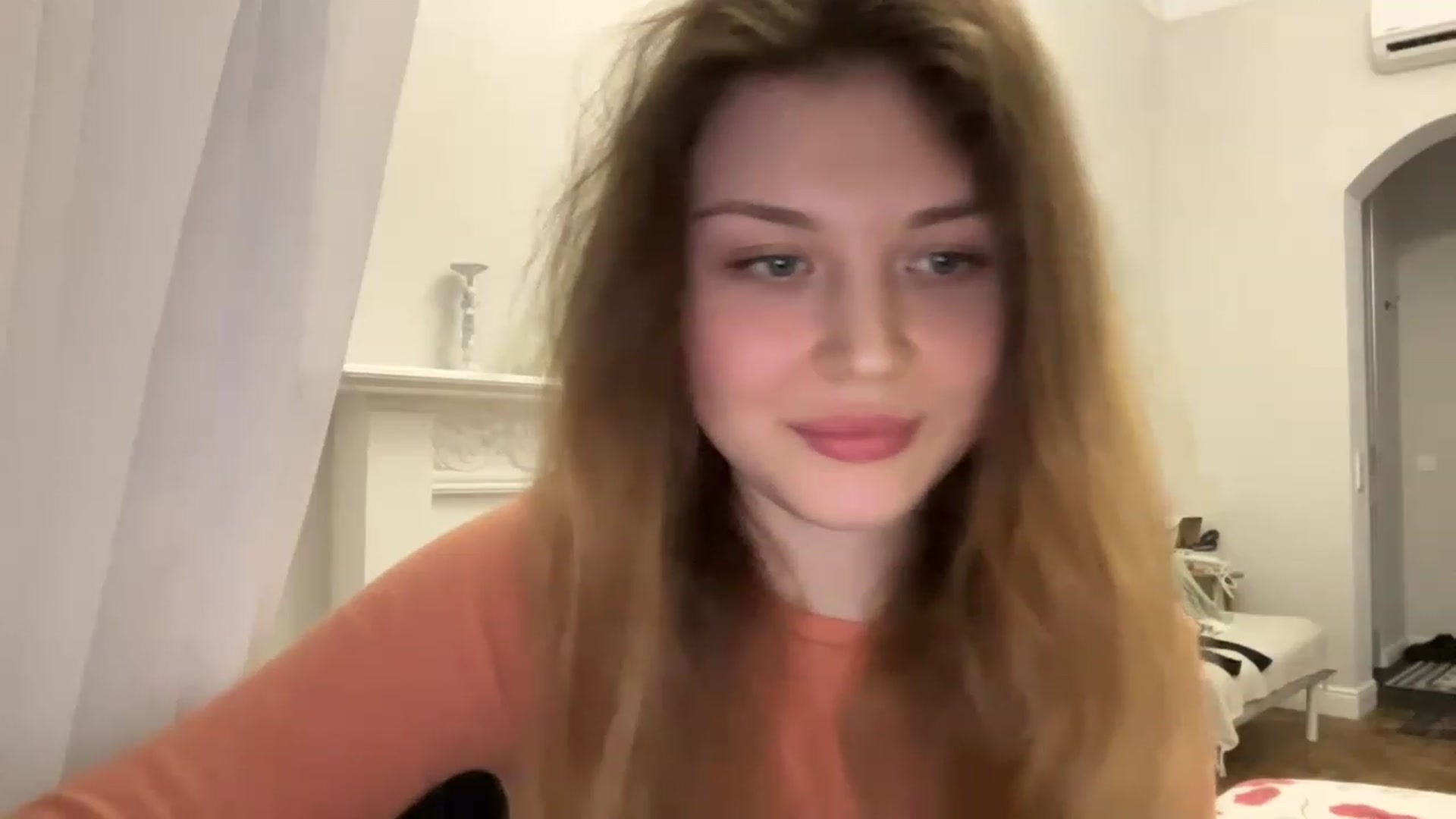Gallery image thumbnail from Coconut_dream's myfreecams stream on, 05/05/2023, 17:42 image 3 of 20