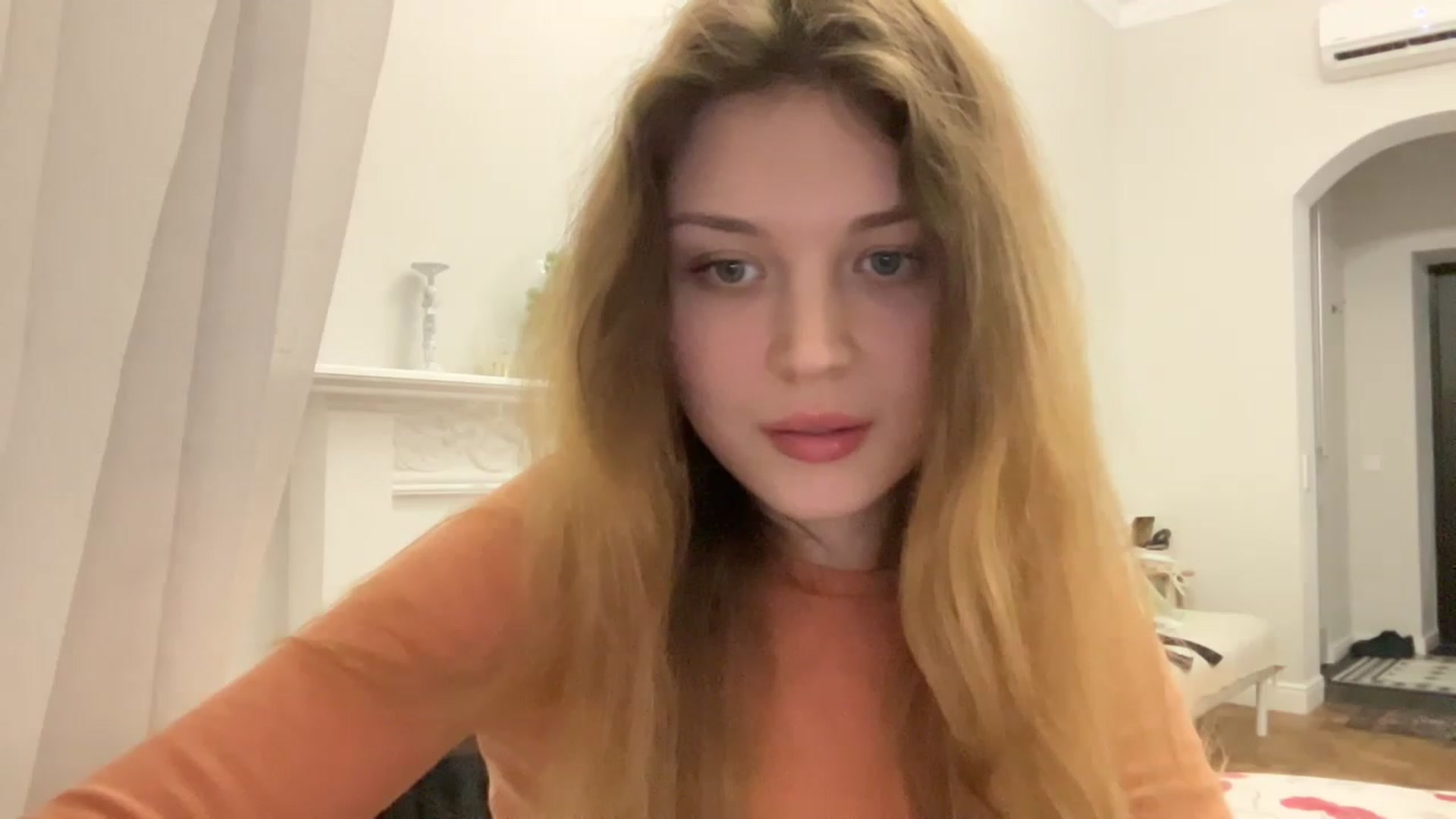 Gallery image thumbnail from Coconut_dream's myfreecams stream on, 05/05/2023, 17:42 image 19 of 20