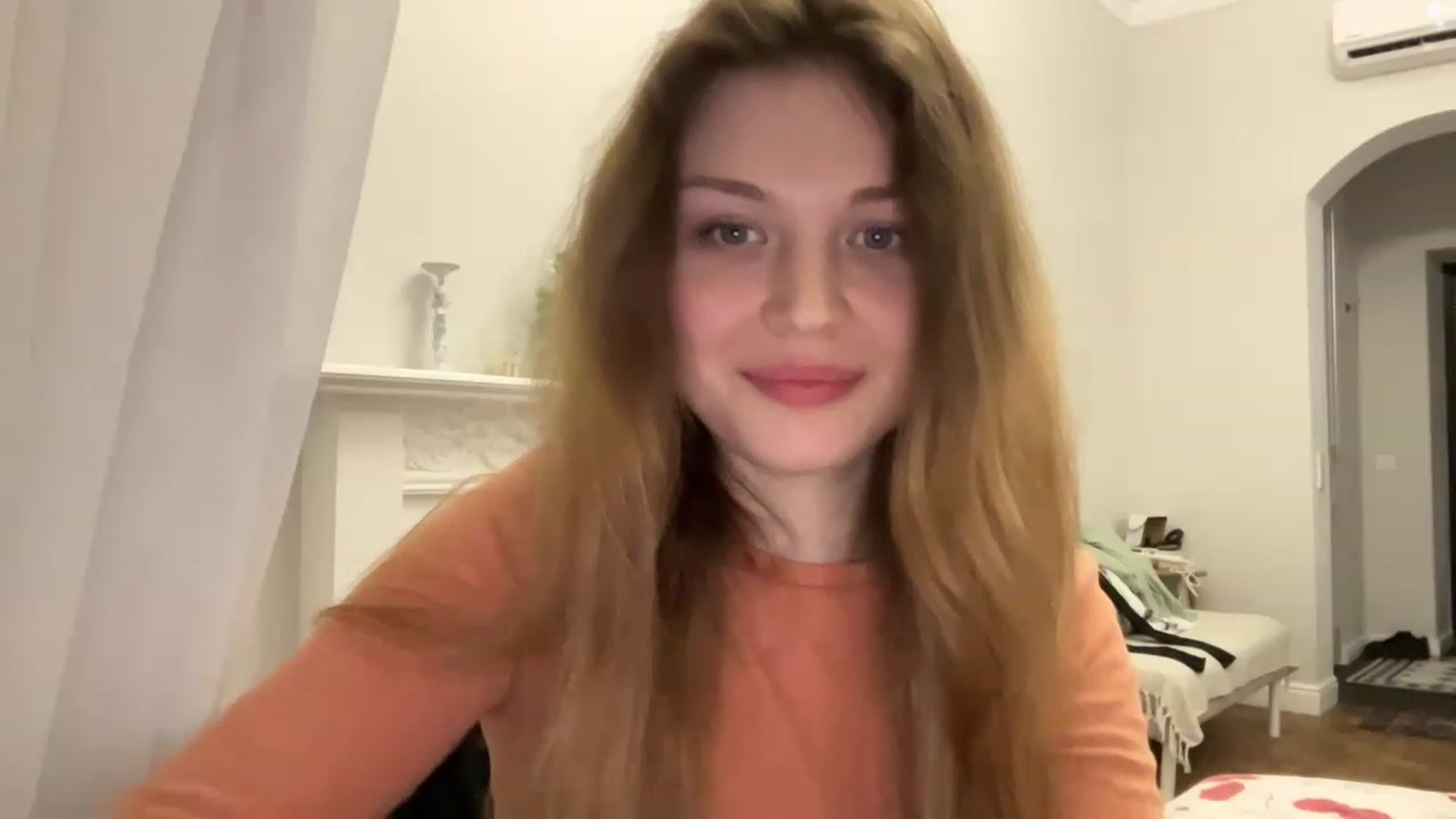 Gallery image thumbnail from Coconut_dream's myfreecams stream on, 05/05/2023, 17:42 image 17 of 20