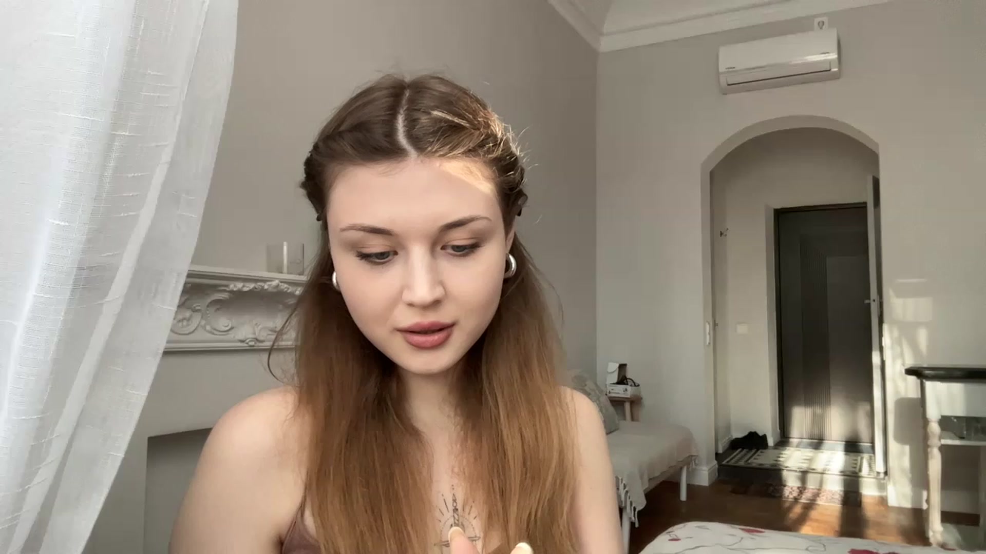 Gallery image thumbnail from Coconut_dream's myfreecams stream on, 05/06/2023, 15:20 image 11 of 20