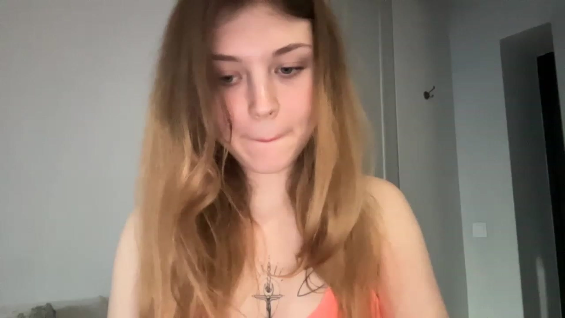 Gallery image thumbnail from Coconut_dream's myfreecams stream on, 05/07/2023, 16:30 image 19 of 20