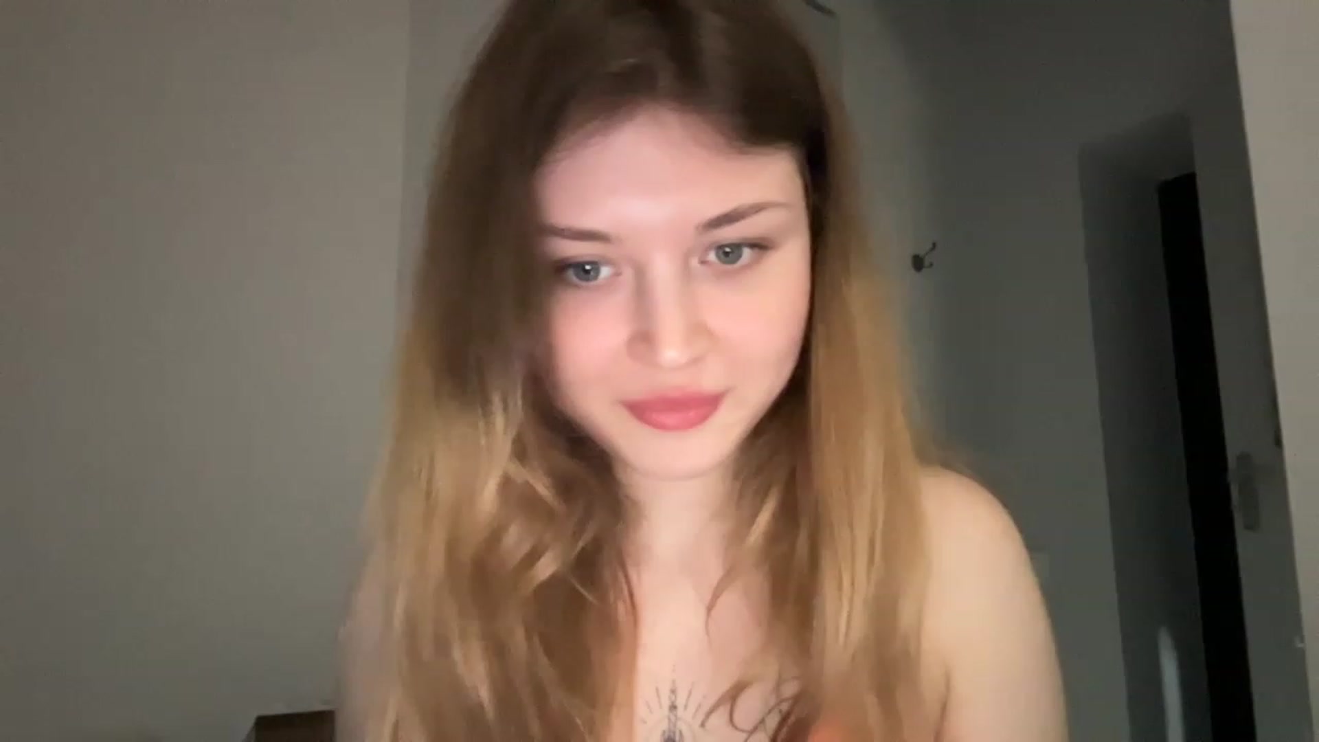 Gallery image thumbnail from Coconut_dream's myfreecams stream on, 05/07/2023, 17:46 image 12 of 20