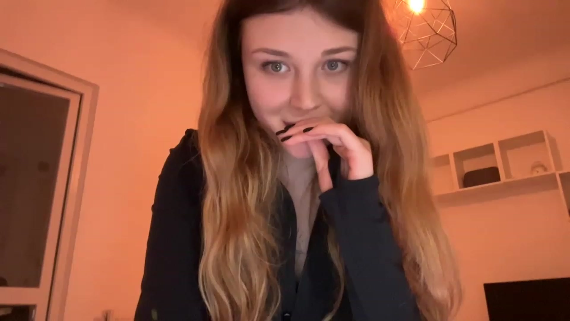 Gallery image thumbnail from Coconut_dream's myfreecams stream on, 05/11/2023, 19:42 image 8 of 20