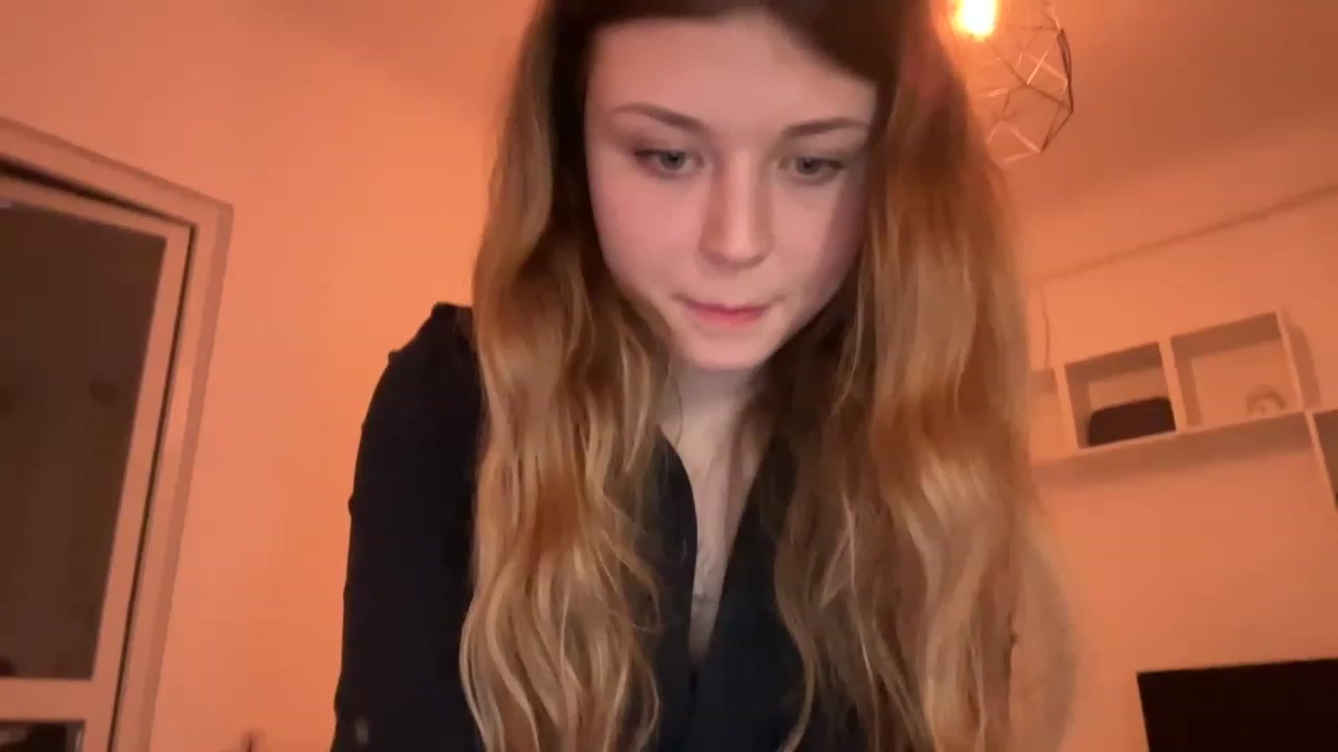Gallery image thumbnail from Coconut_dream's myfreecams stream on, 05/11/2023, 19:42 image 6 of 20