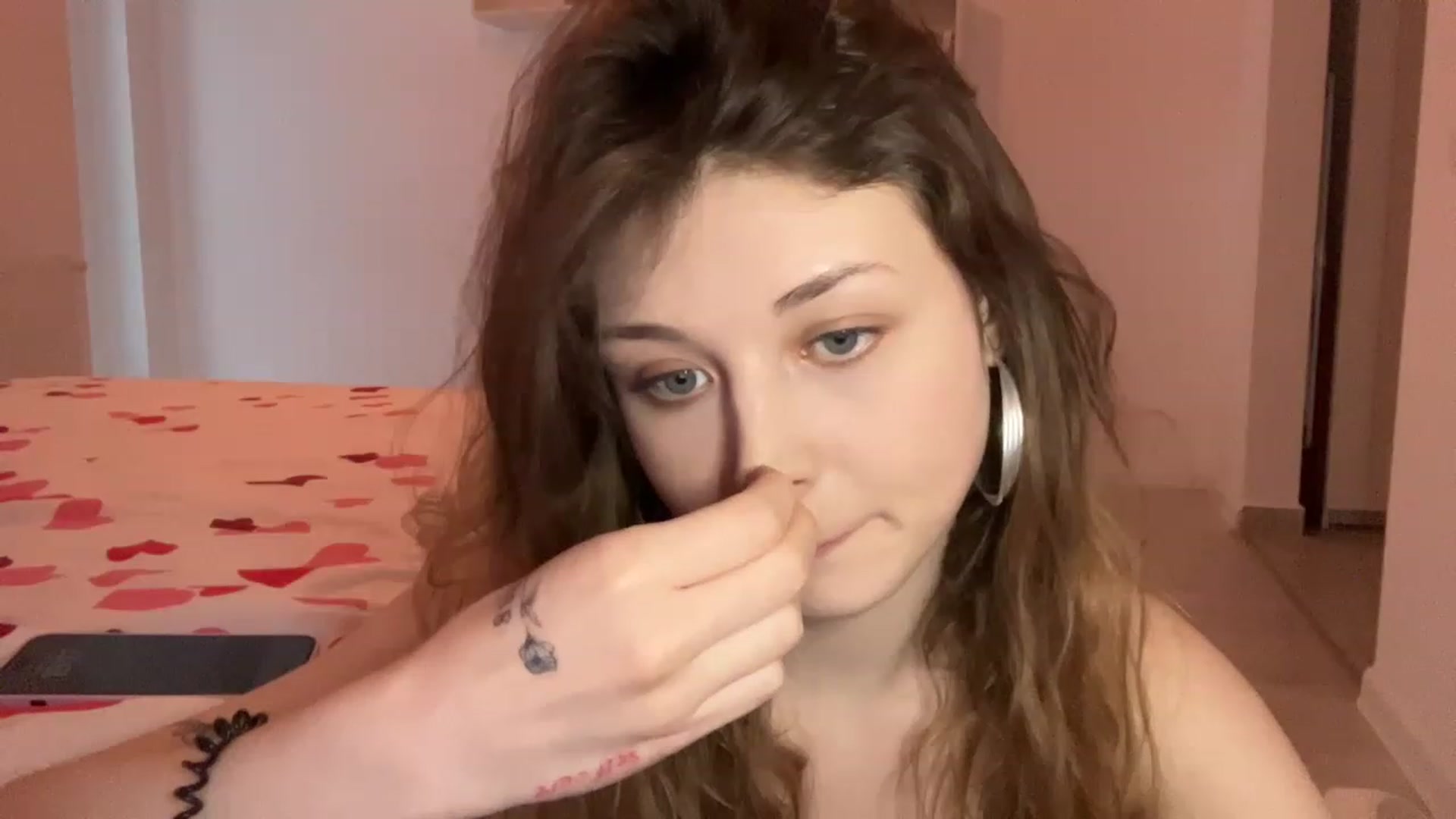 Gallery image thumbnail from Coconut_dream's myfreecams stream on, 05/12/2023, 17:06 image 4 of 20