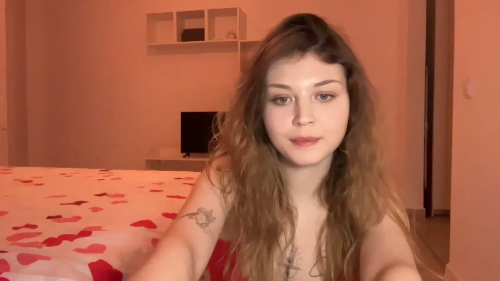 Gallery image thumbnail from Coconut_dream's myfreecams stream on, 05/12/2023, 18:32 image 14 of 20