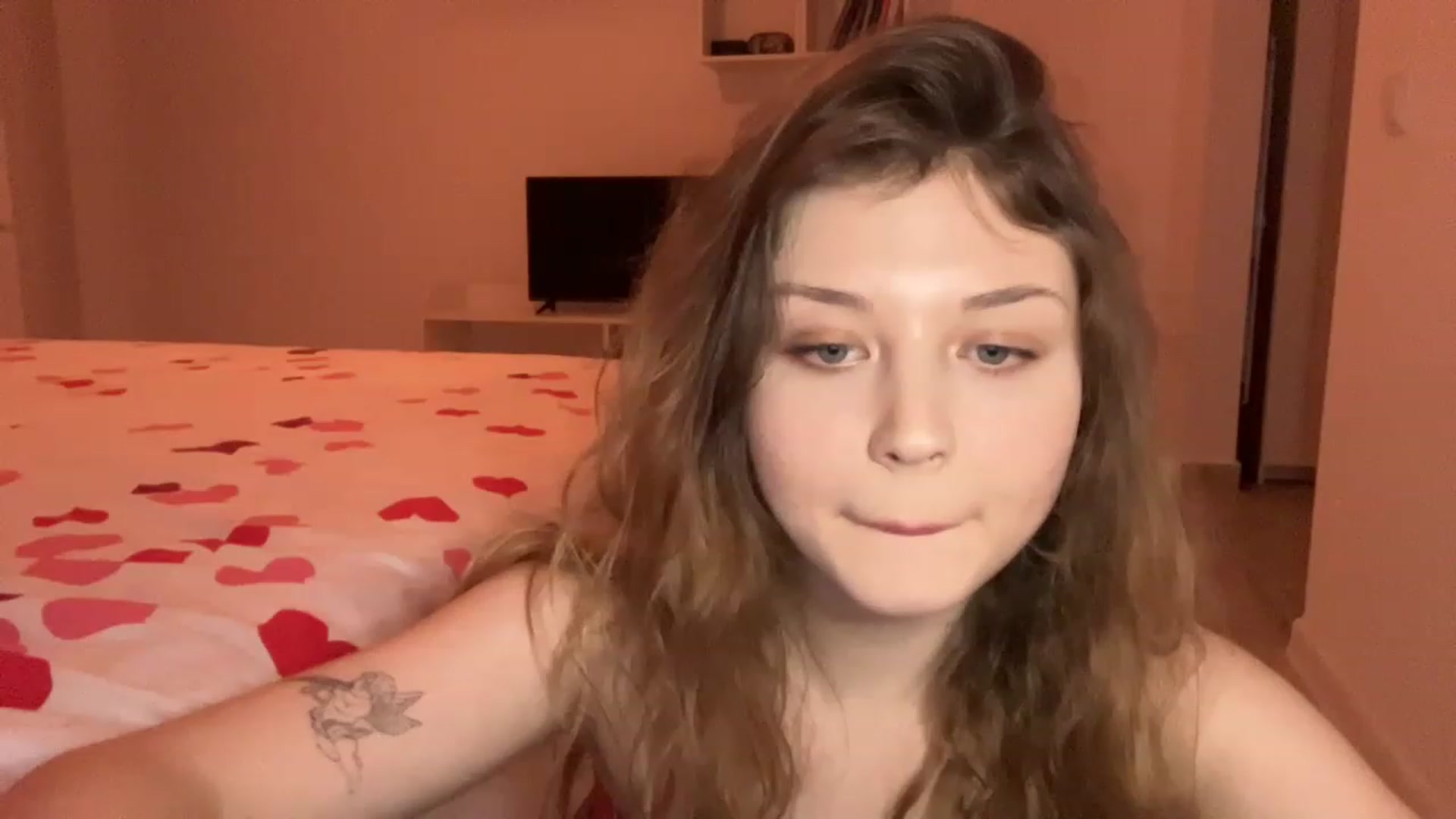 Gallery image thumbnail from Coconut_dream's myfreecams stream on, 05/12/2023, 18:32 image 4 of 20