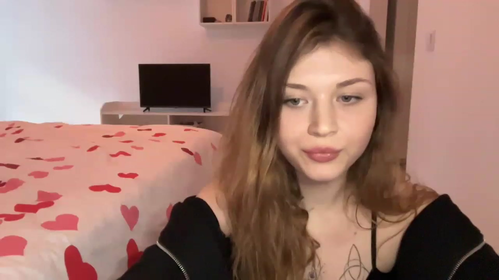 Gallery image thumbnail from Coconut_dream's myfreecams stream on, 05/13/2023, 16:28 image 16 of 20