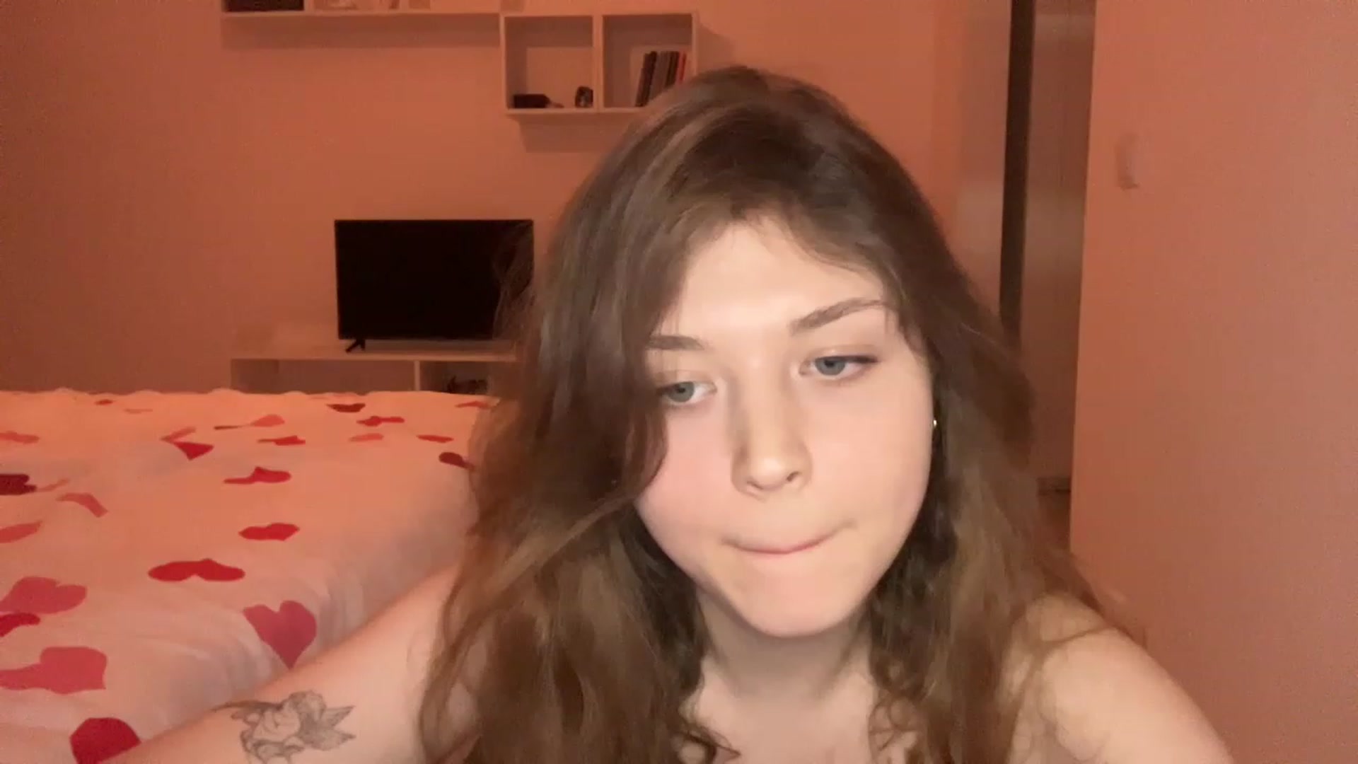 Gallery image thumbnail from Coconut_dream's myfreecams stream on, 05/13/2023, 18:31 image 18 of 20
