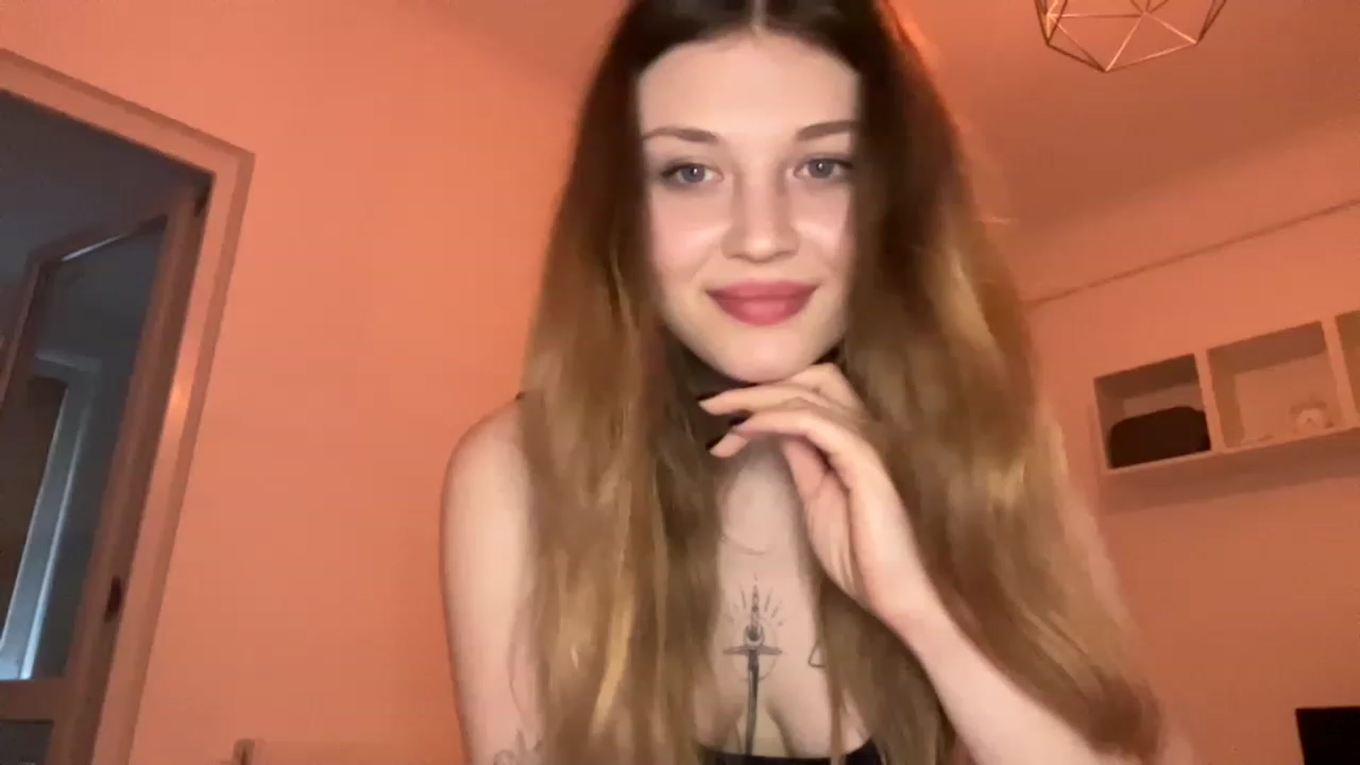 Gallery image thumbnail from Coconut_dream's myfreecams stream on, 05/14/2023, 17:53 image 3 of 20