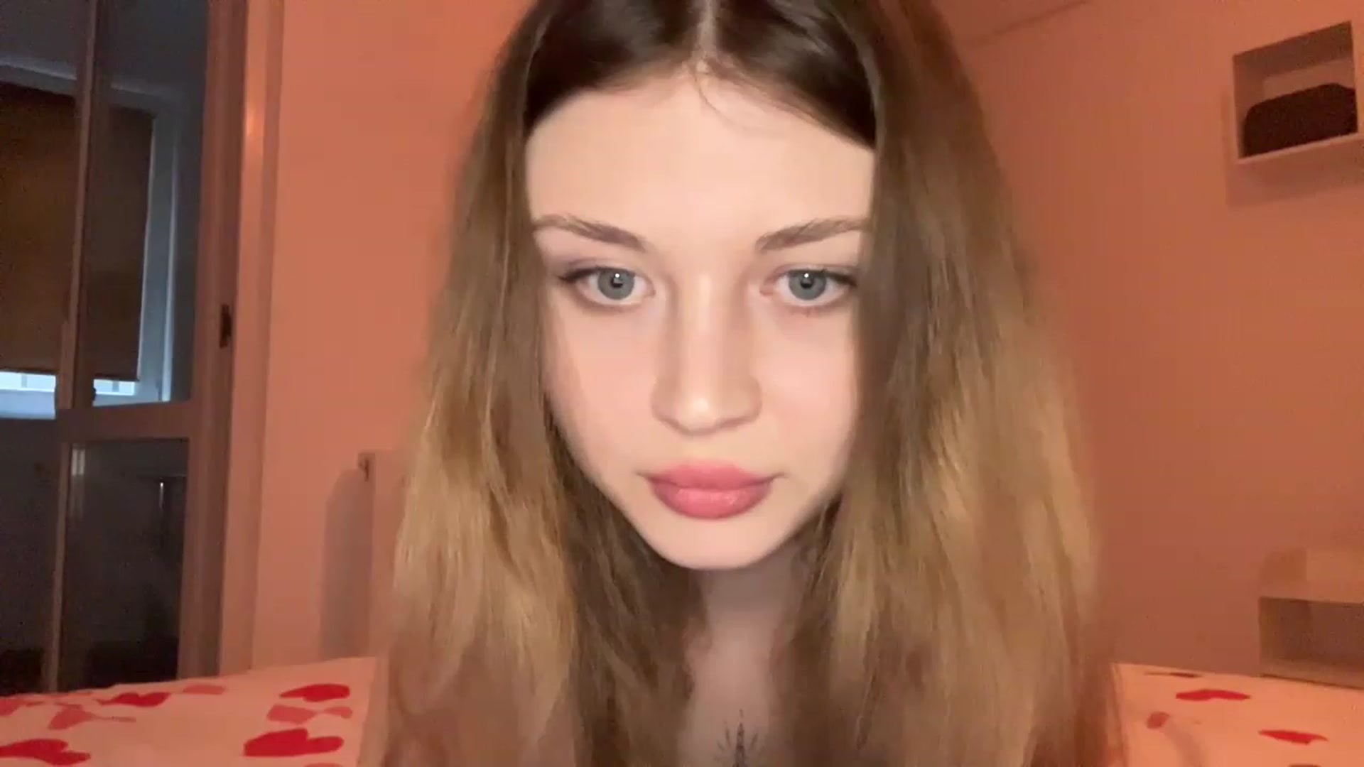 Gallery image thumbnail from Coconut_dream's myfreecams stream on, 05/14/2023, 17:53 image 6 of 20