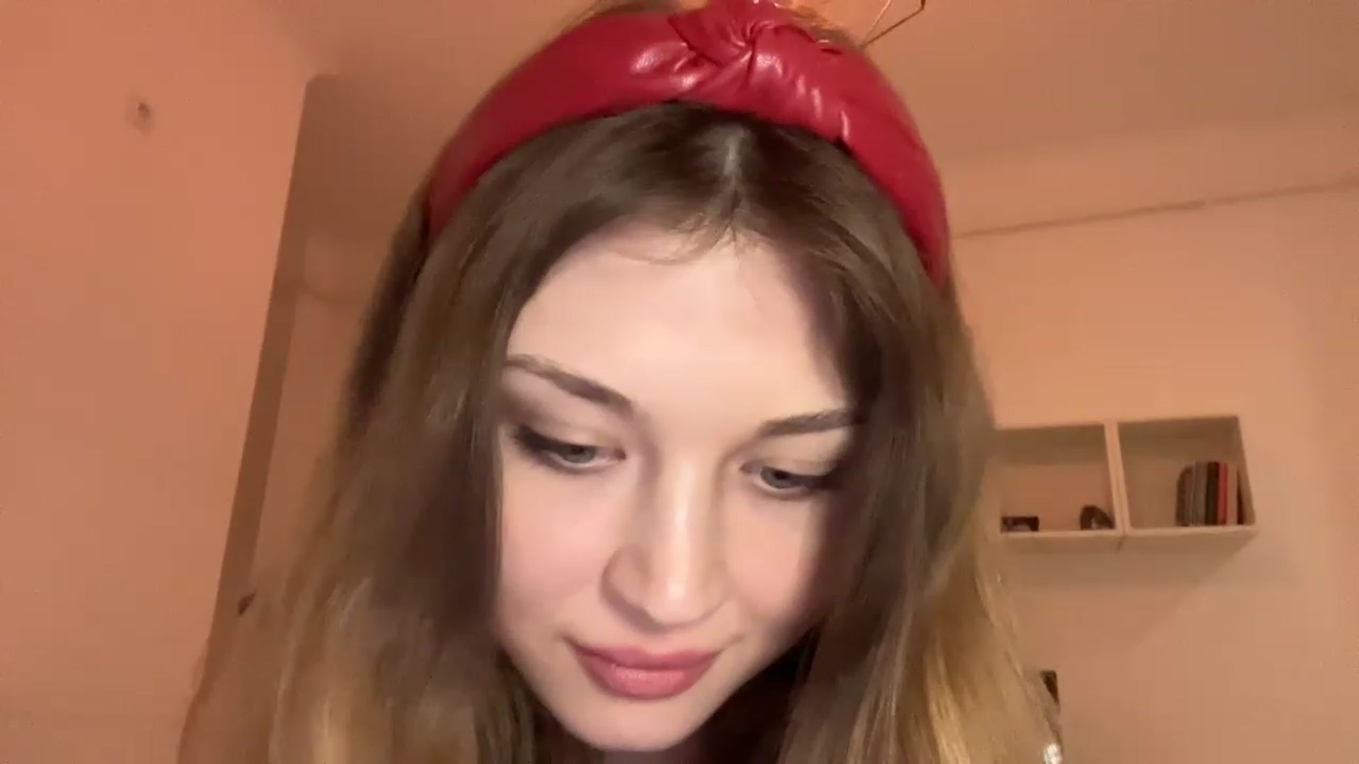 Gallery image thumbnail from Coconut_dream's myfreecams stream on, 05/14/2023, 19:40 image 8 of 20