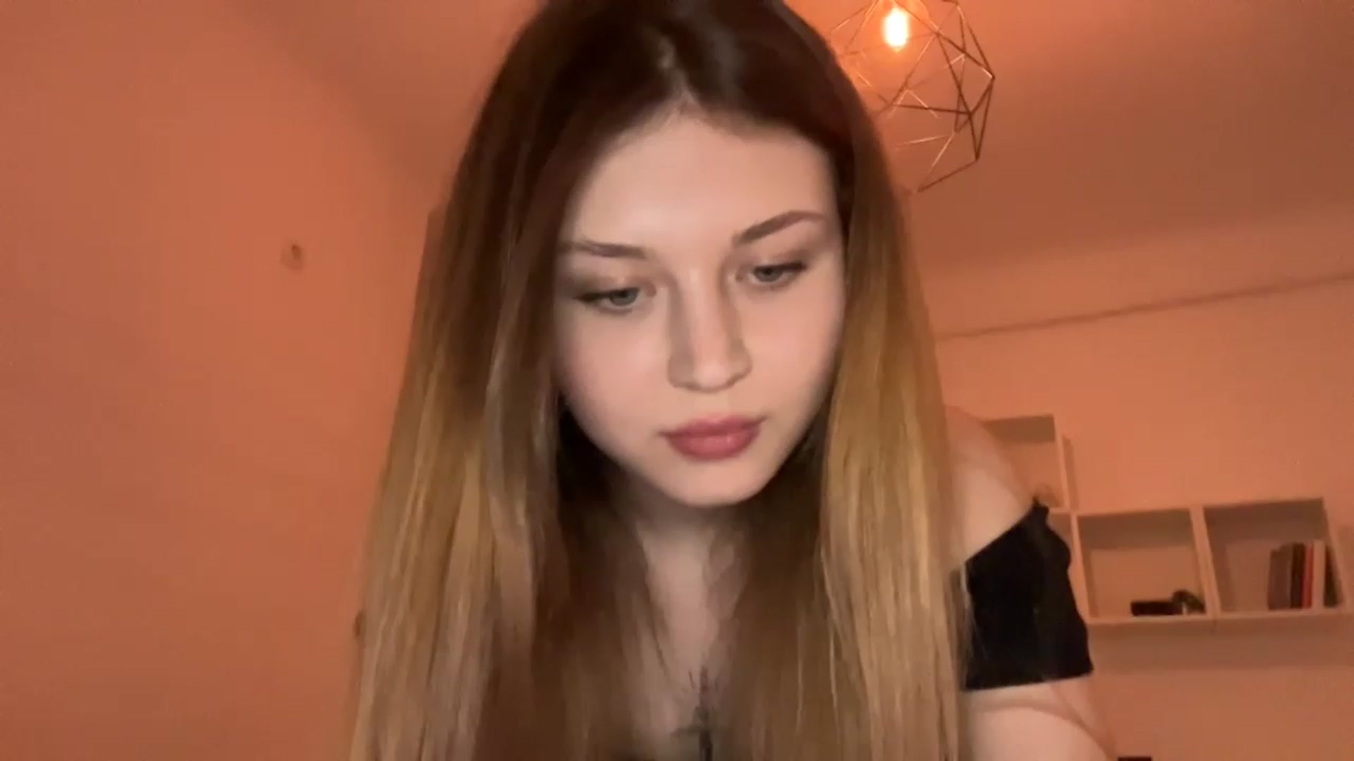 Gallery image thumbnail from Coconut_dream's myfreecams stream on, 05/15/2023, 18:59 image 4 of 20