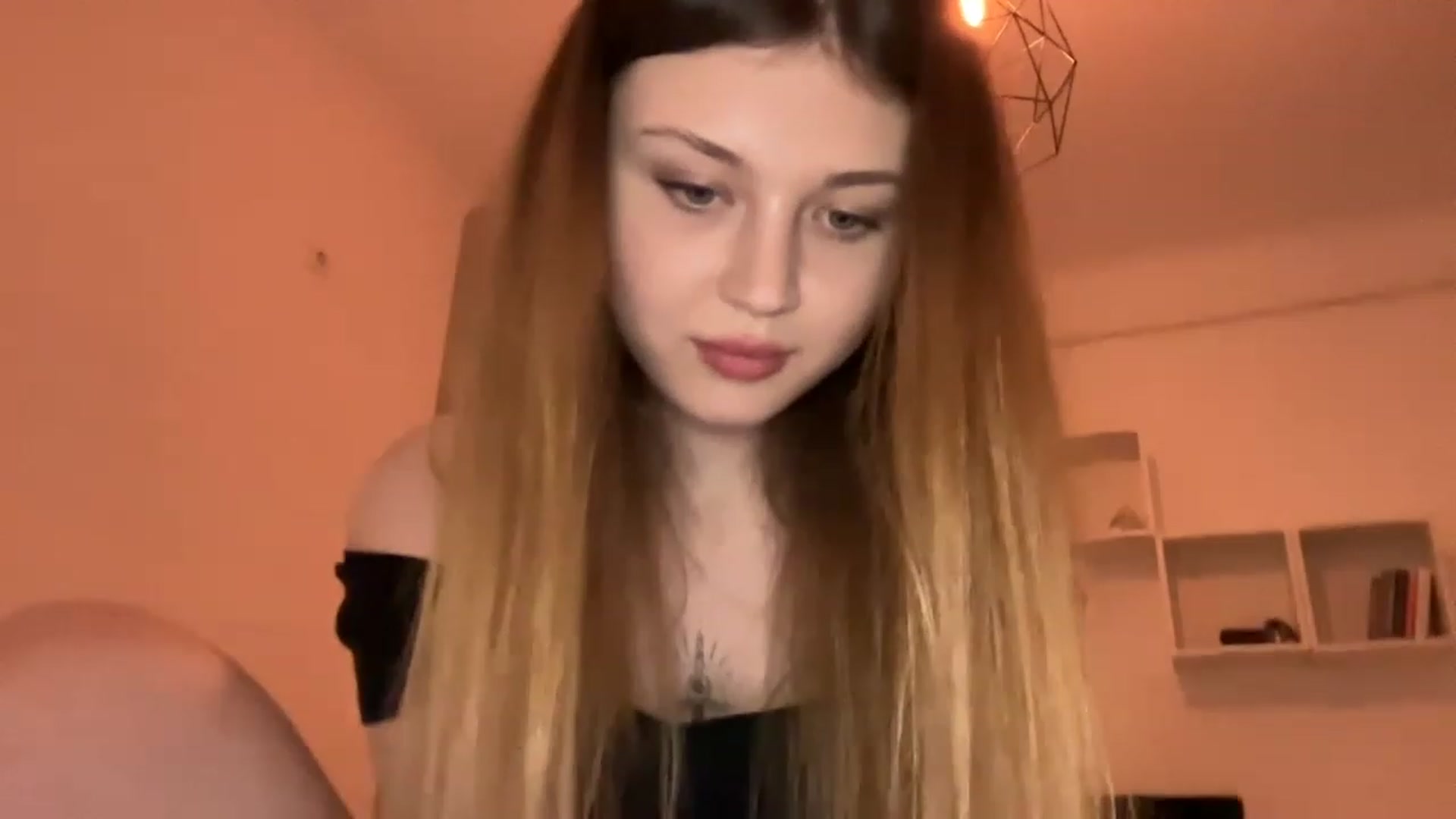 Gallery image thumbnail from Coconut_dream's myfreecams stream on, 05/15/2023, 18:59 image 6 of 20