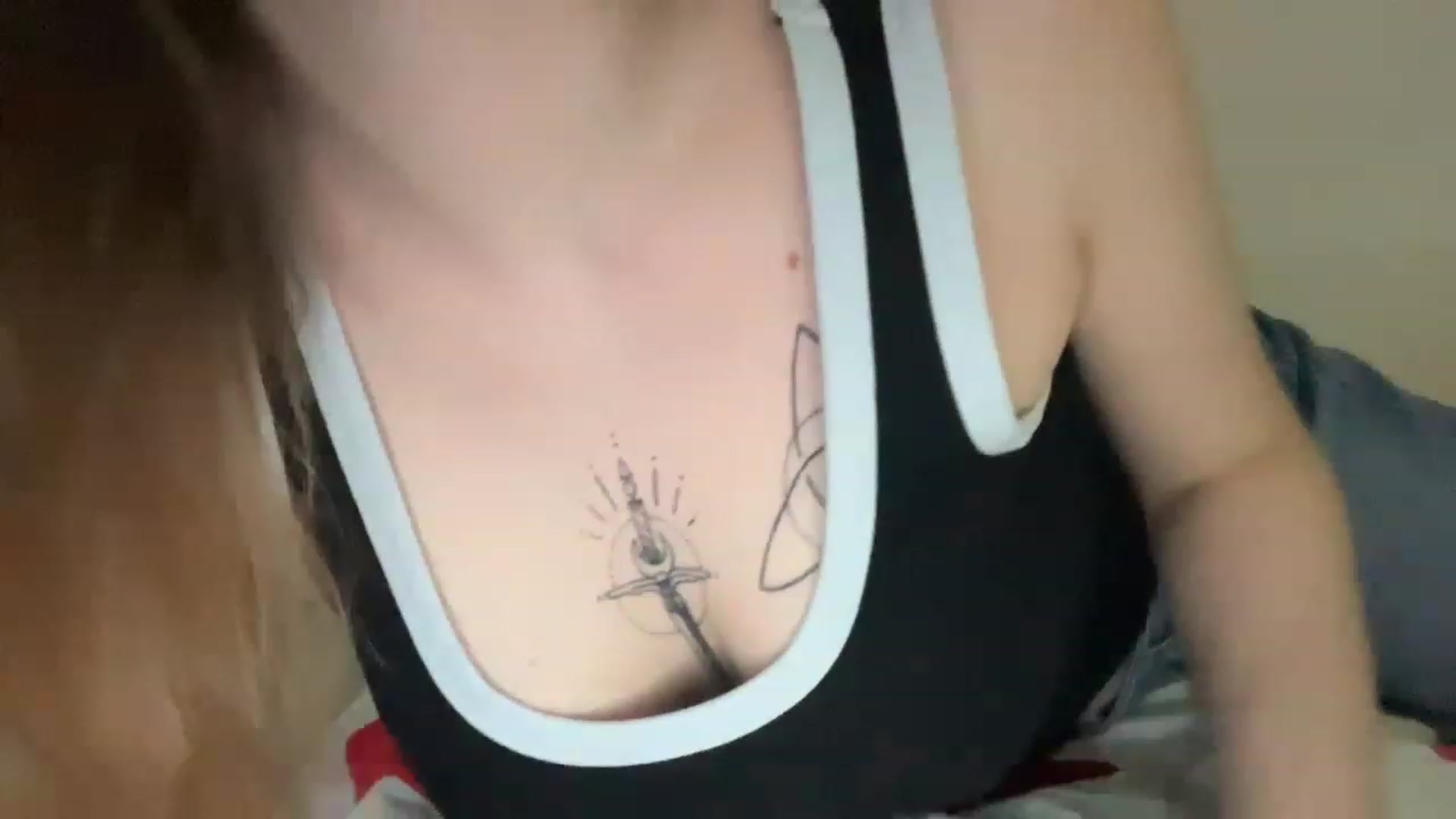 Gallery image thumbnail from Coconut_dream's myfreecams stream on, 05/18/2023, 18:28 image 19 of 20