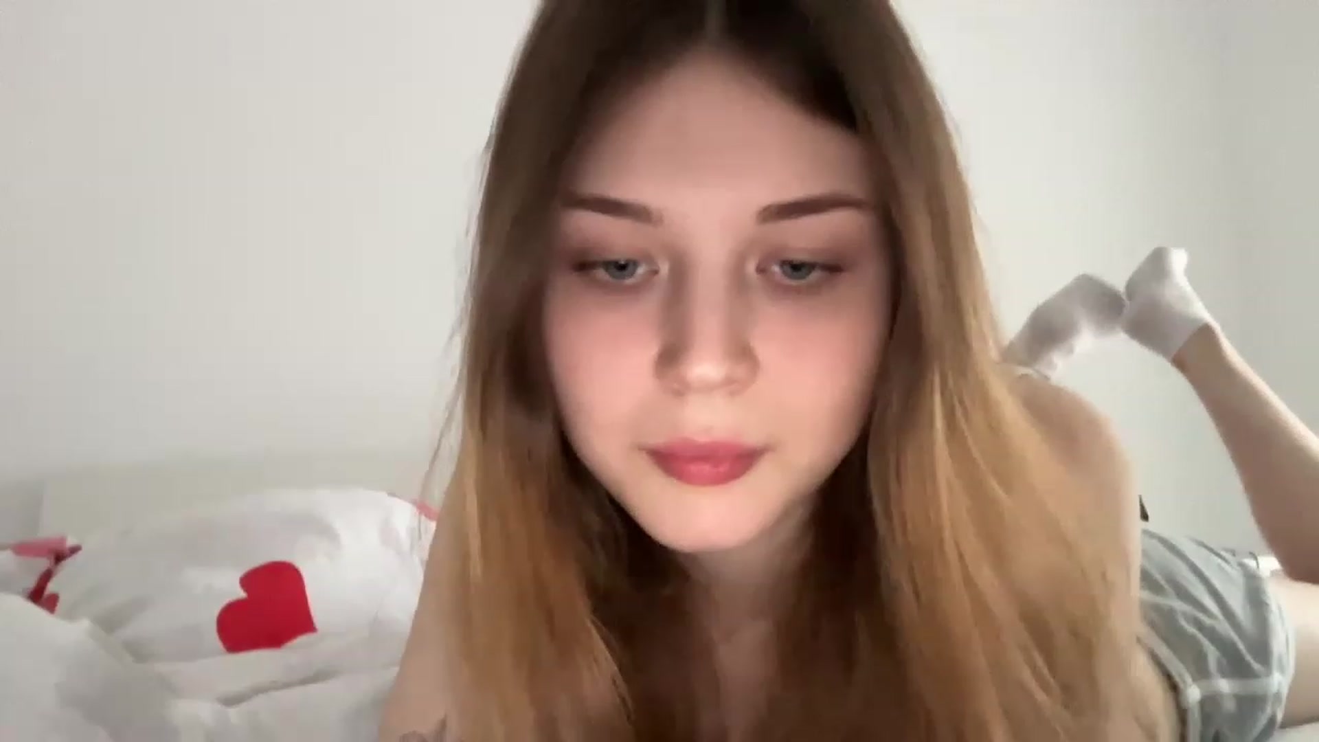 Gallery image thumbnail from Coconut_dream's myfreecams stream on, 05/19/2023, 10:19 image 5 of 20