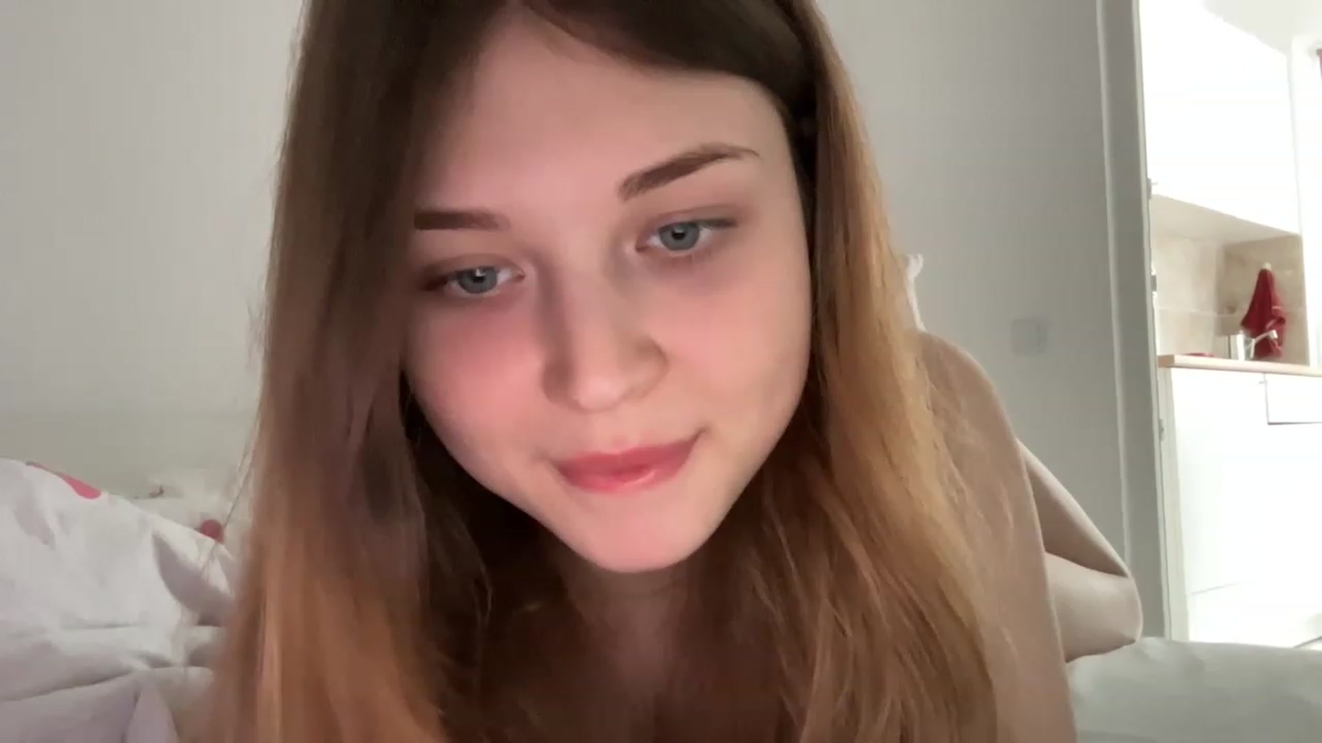 Gallery image thumbnail from Coconut_dream's myfreecams stream on, 05/19/2023, 10:19 image 11 of 20