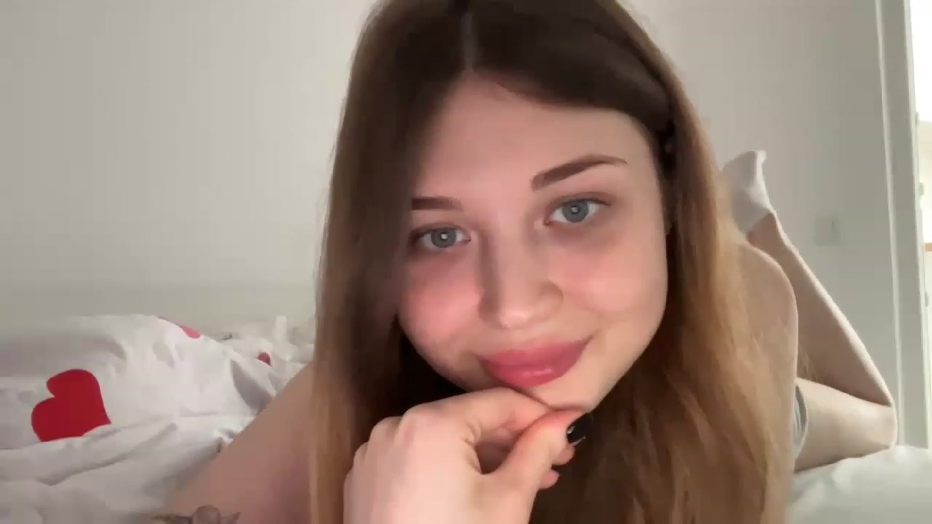 Gallery image thumbnail from Coconut_dream's myfreecams stream on, 05/19/2023, 10:19 image 8 of 20