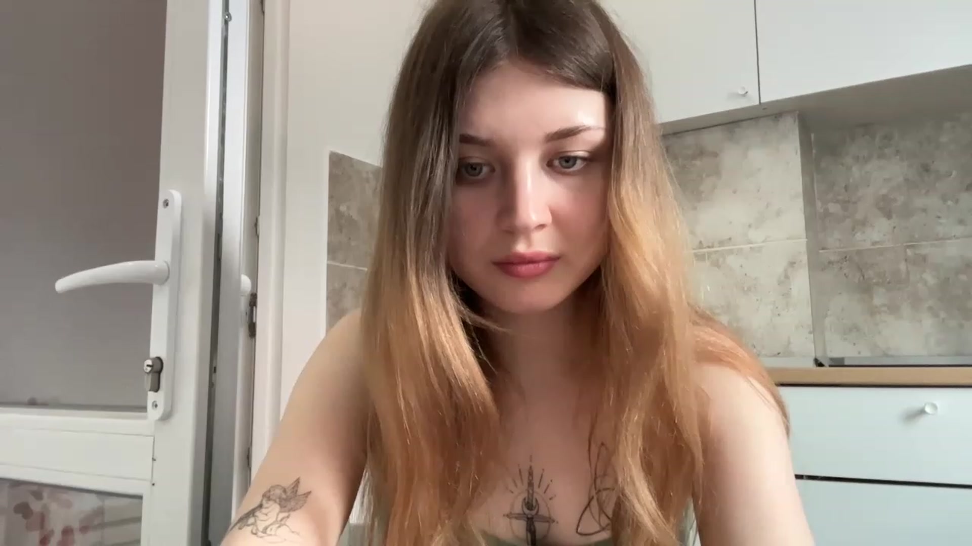 Gallery image thumbnail from Coconut_dream's myfreecams stream on, 05/19/2023, 15:08 image 5 of 20