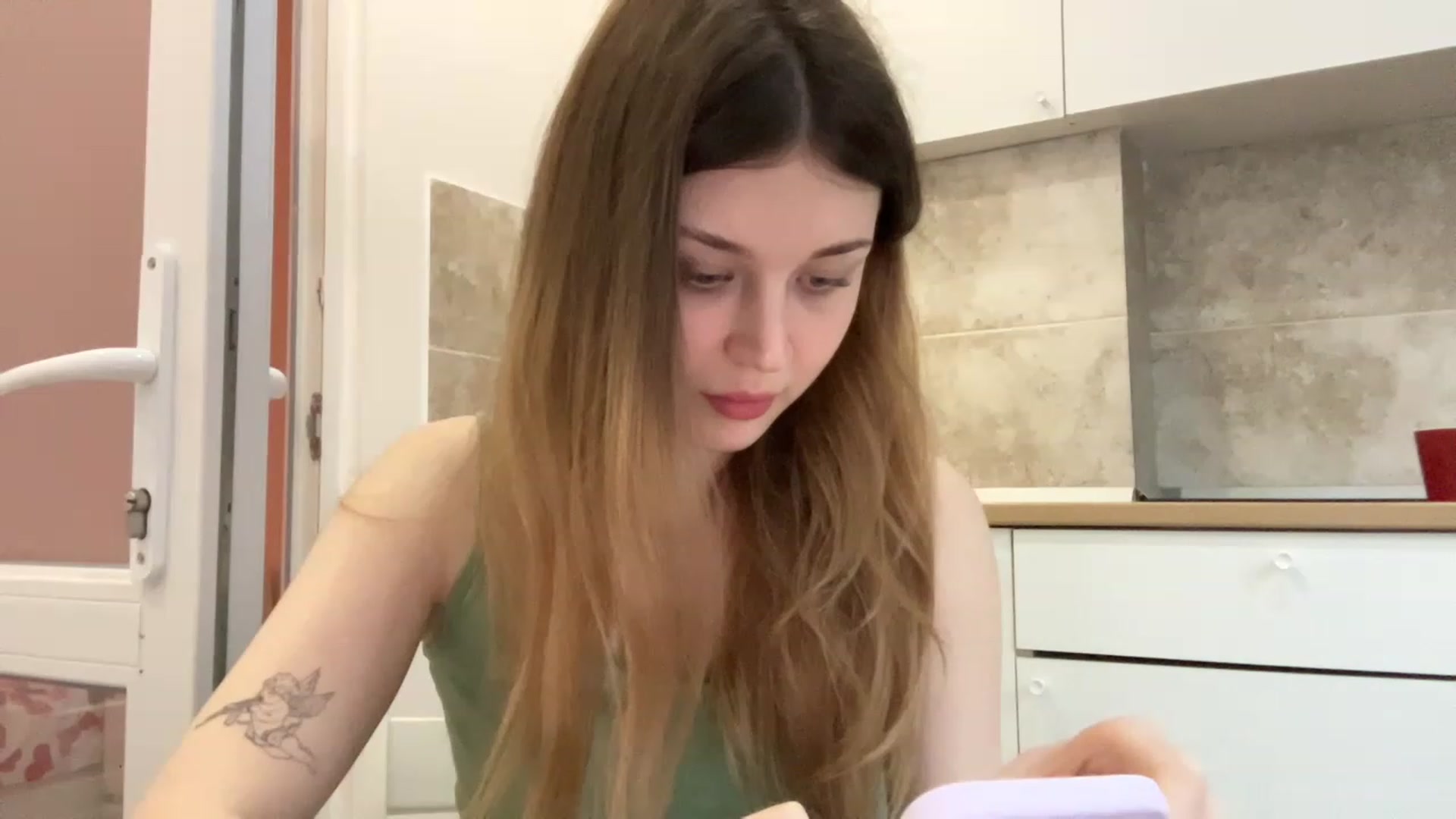 Gallery image thumbnail from Coconut_dream's myfreecams stream on, 05/19/2023, 16:09 image 20 of 20