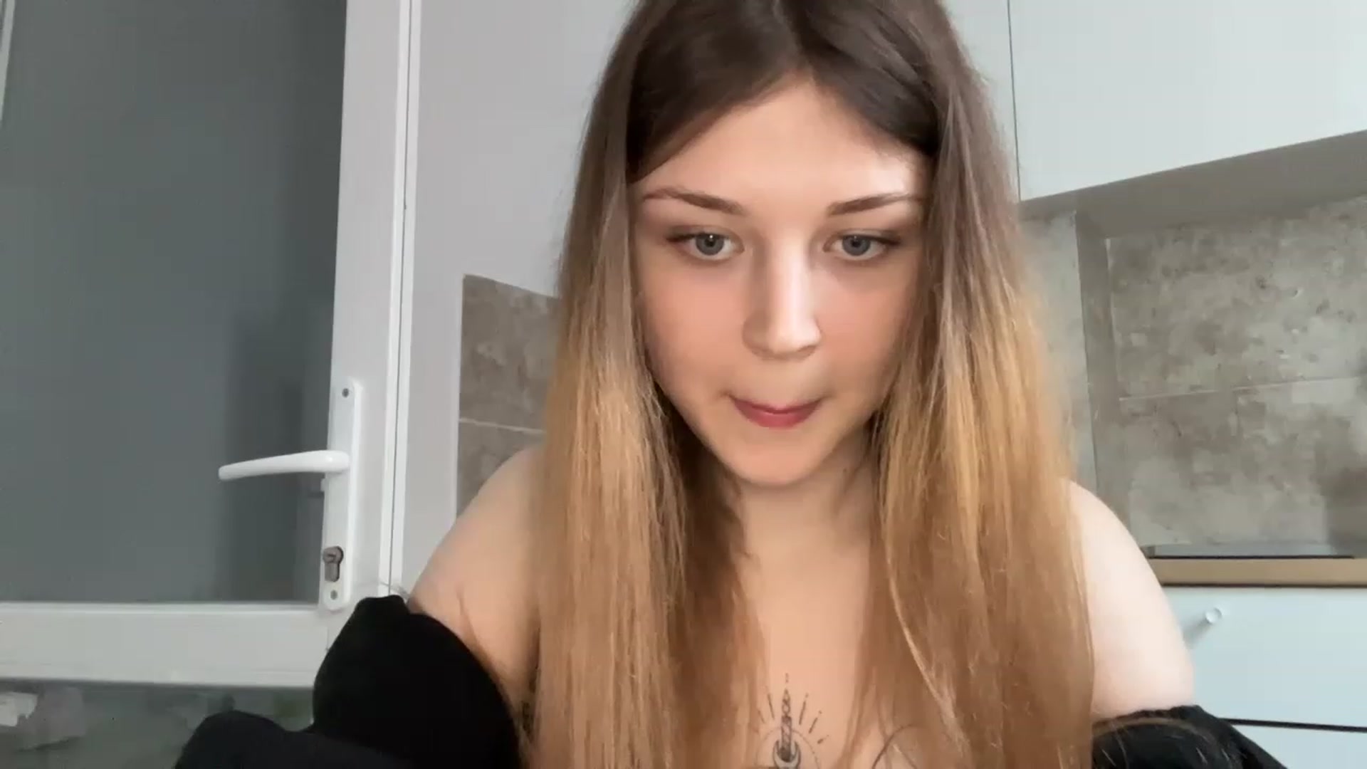 Gallery image thumbnail from Coconut_dream's myfreecams stream on, 05/20/2023, 14:51 image 19 of 20