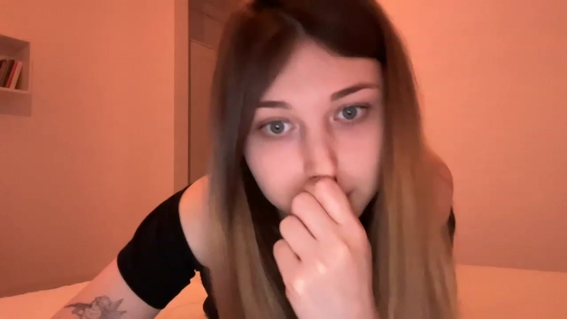 Gallery image thumbnail from Coconut_dream's myfreecams stream on, 05/21/2023, 10:05 image 1 of 20