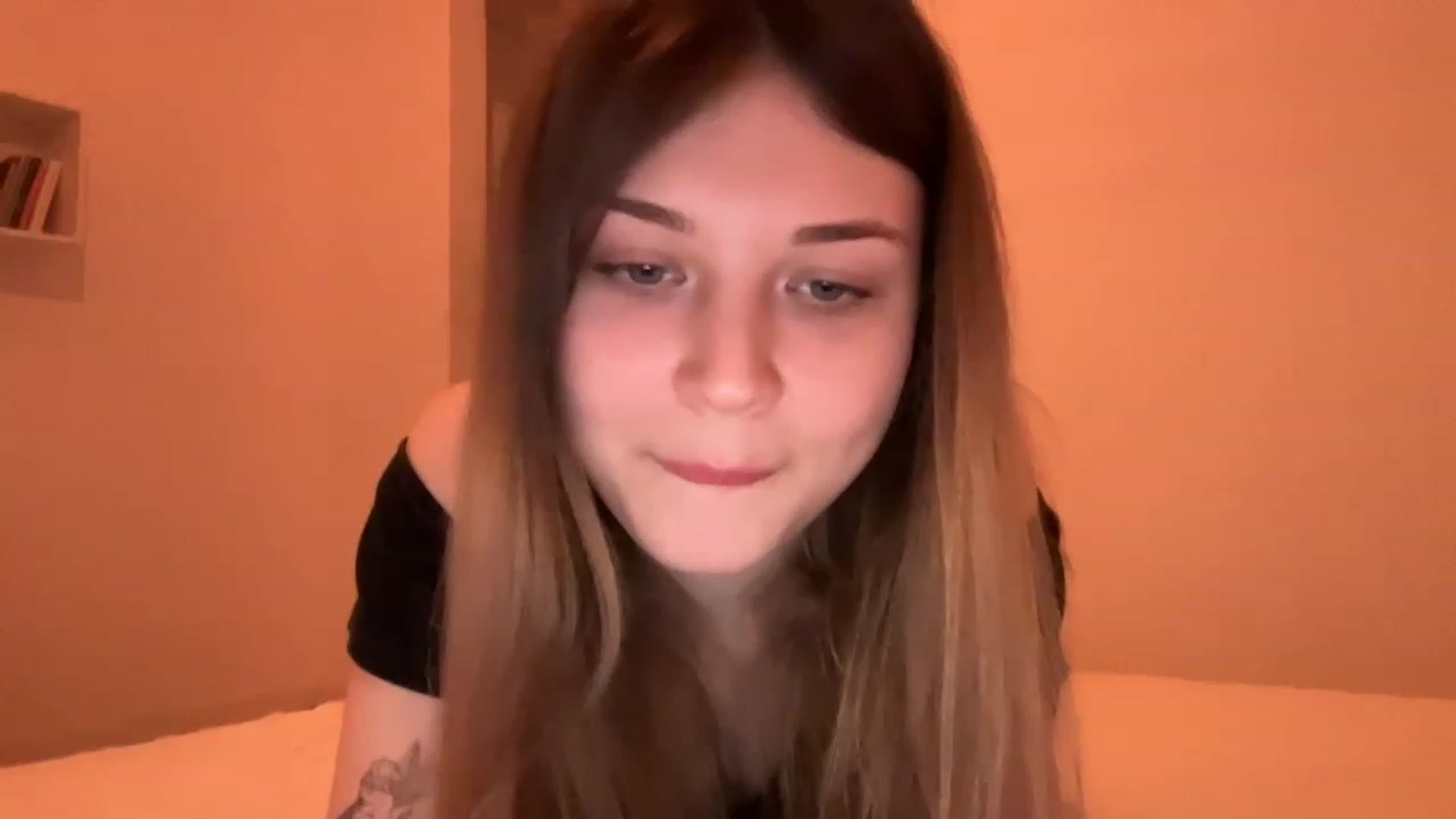 Gallery image thumbnail from Coconut_dream's myfreecams stream on, 05/21/2023, 10:05 image 5 of 20