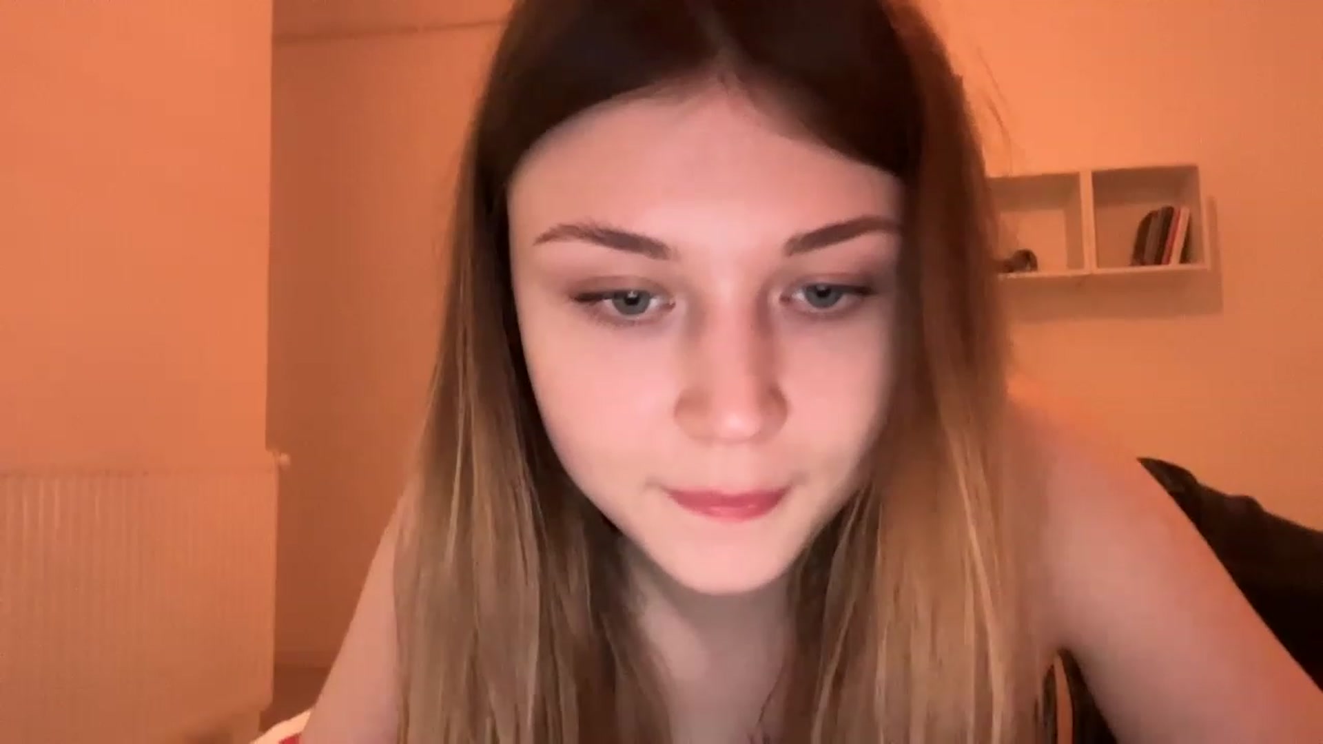 Gallery image thumbnail from Coconut_dream's myfreecams stream on, 05/21/2023, 18:42 image 2 of 20
